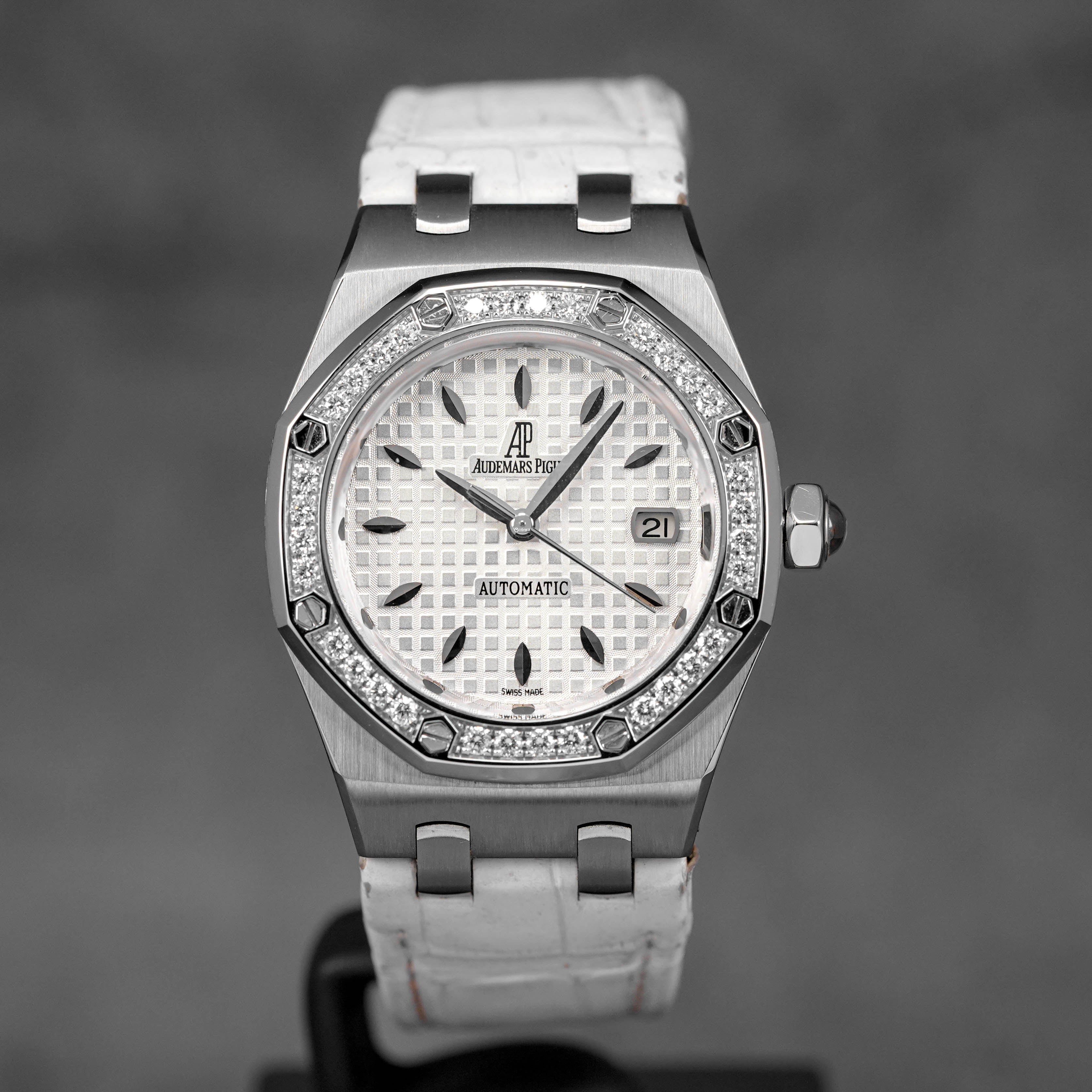 ROYAL OAK LADY 33MM 77321ST WHITE DIAL DIAMOND BEZEL (2010)