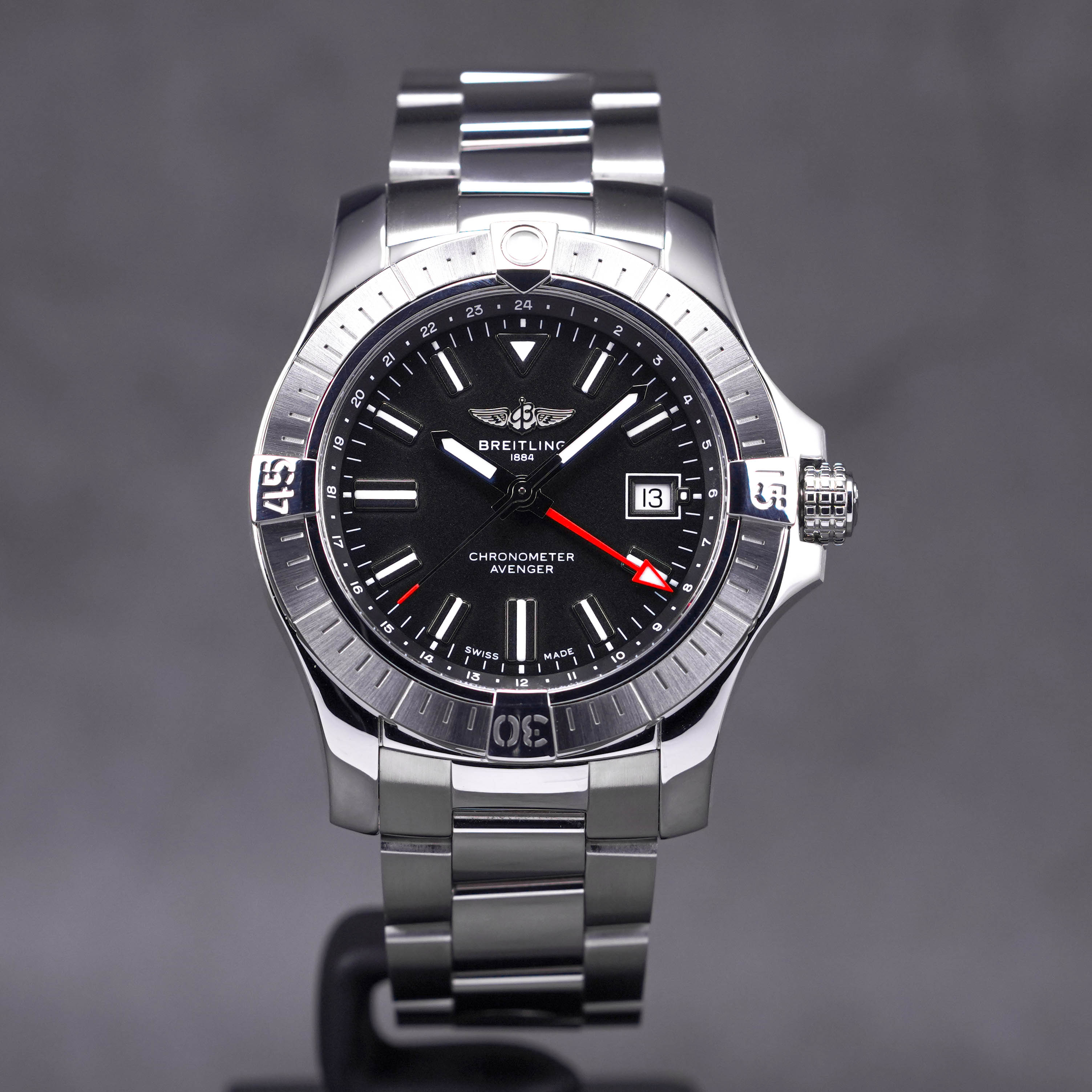 GMT 43MM AVENGER BLACK DIAL (2022)