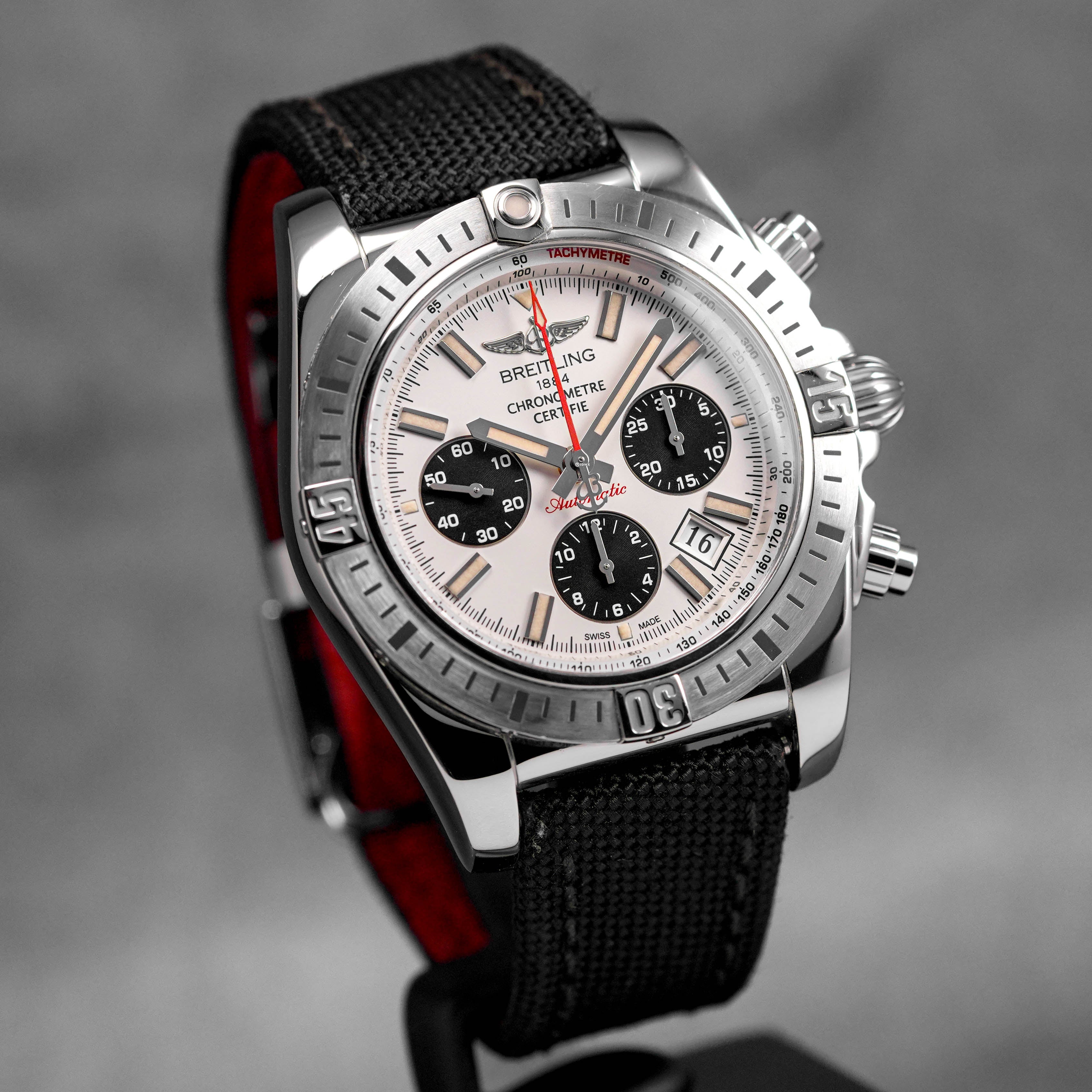 CHRONOMAT 44MM AIRBORNE '30TH ANNIVERSARY' SILVER DIAL (2020)