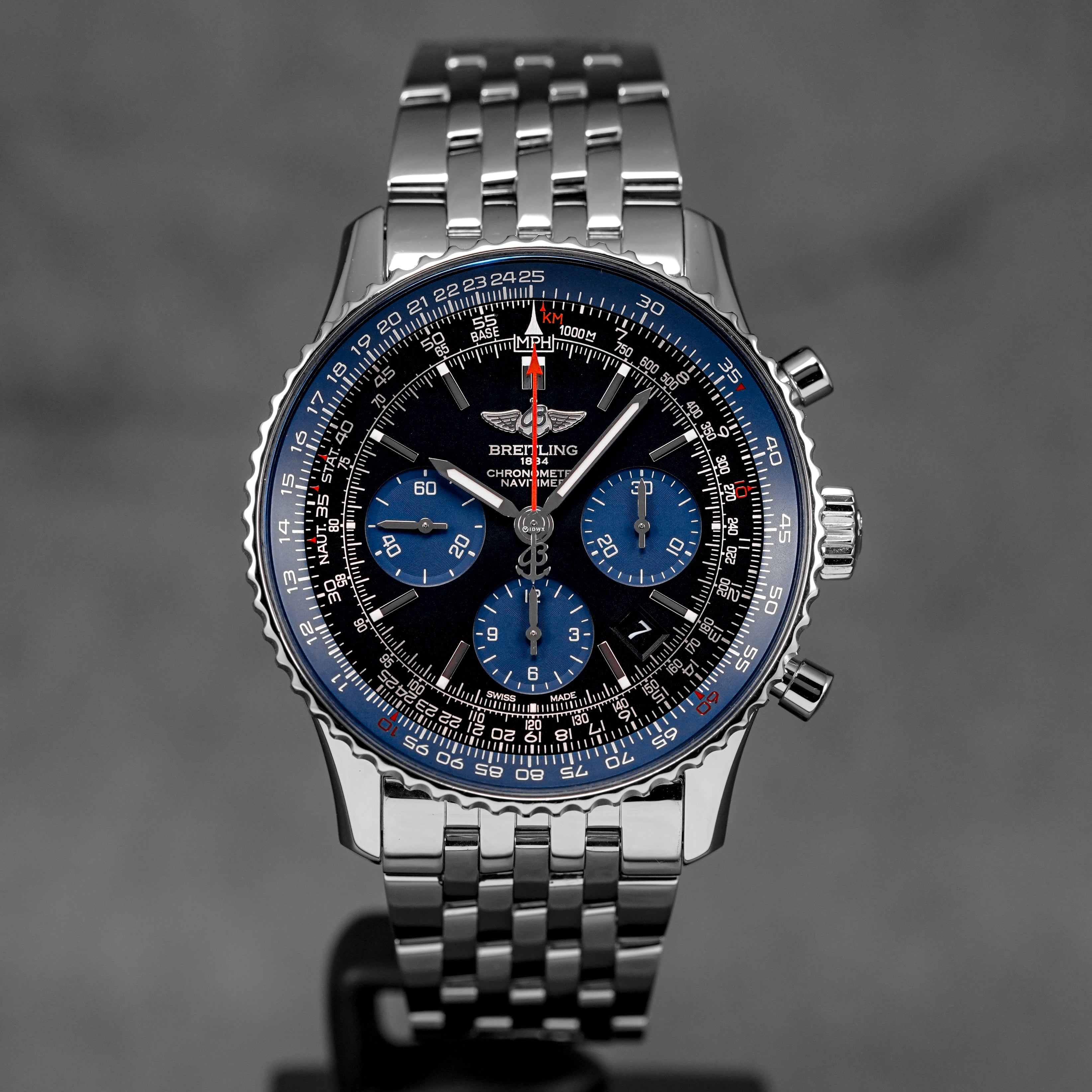 NAVITIMER B01 CHRONOGRAPH 43MM BLACK-BLUE DIAL LIMITED EDITION (WATCH & BOX)