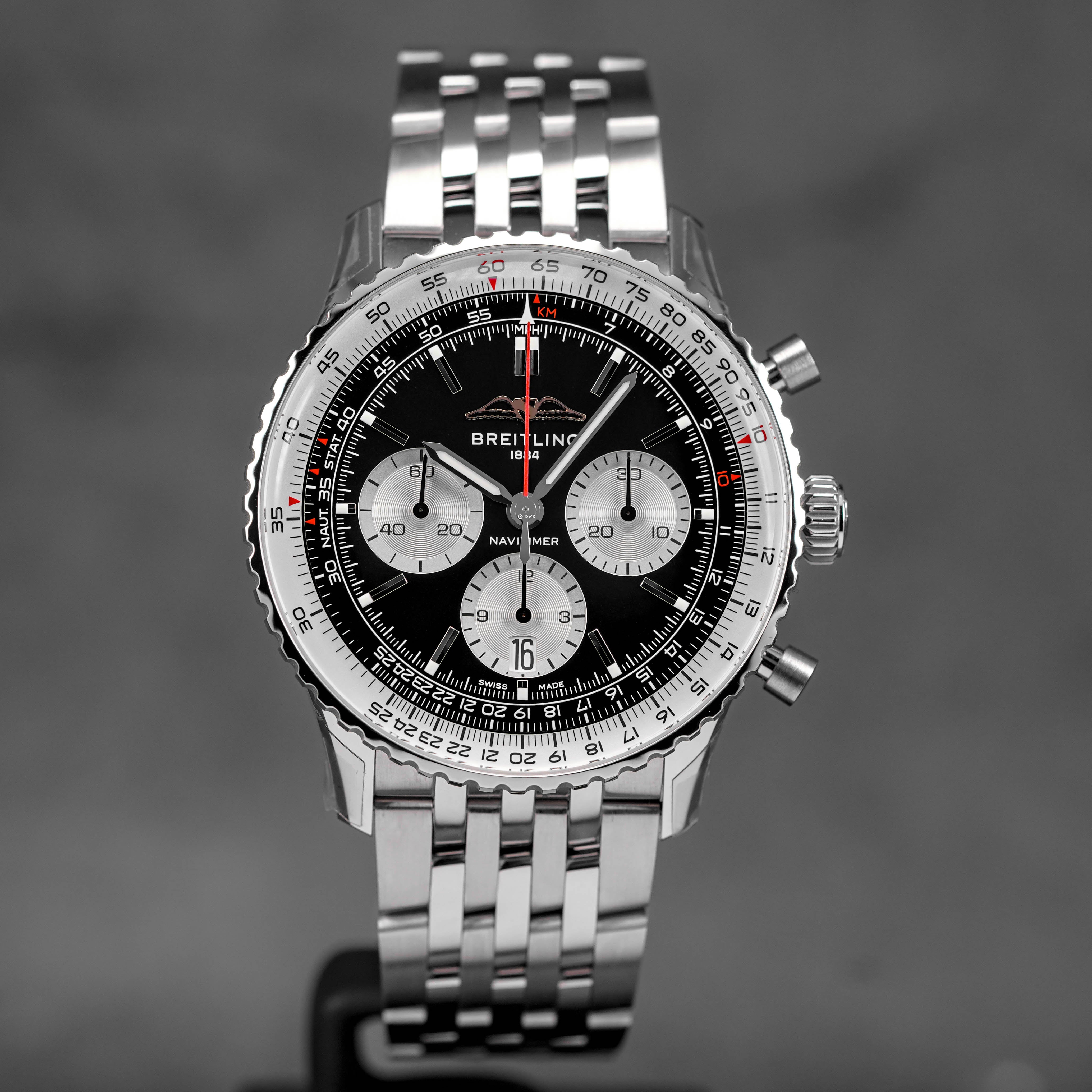 NAVITIMER B01 43MM CHRONOGRAPH BLACK DIAL (2025)