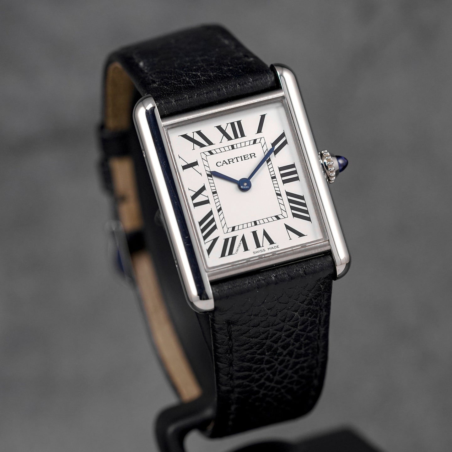 TANK MUST L SILVER DIAL (2023)