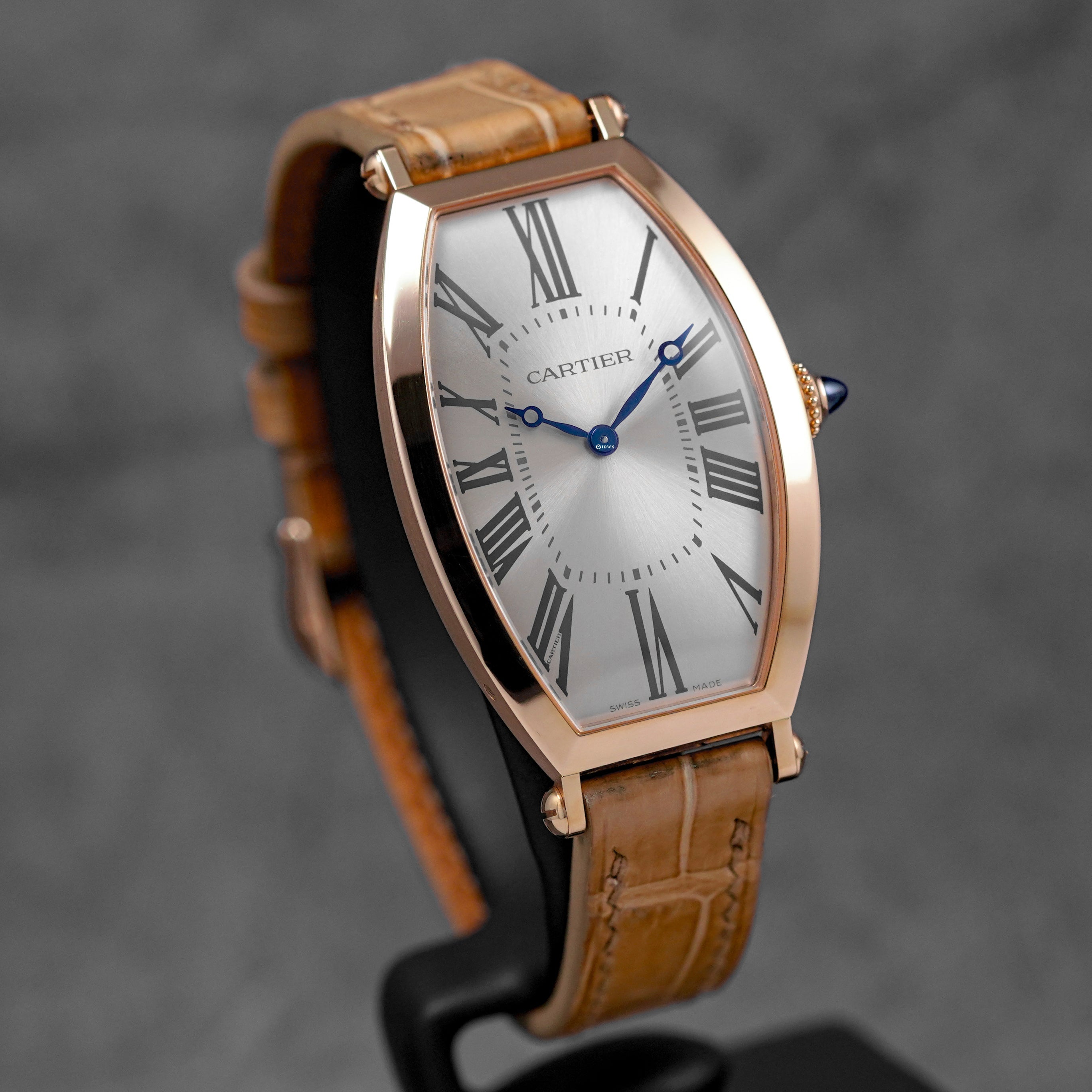 TONNEAU L ROSEGOLD SILVER DIAL (2022)