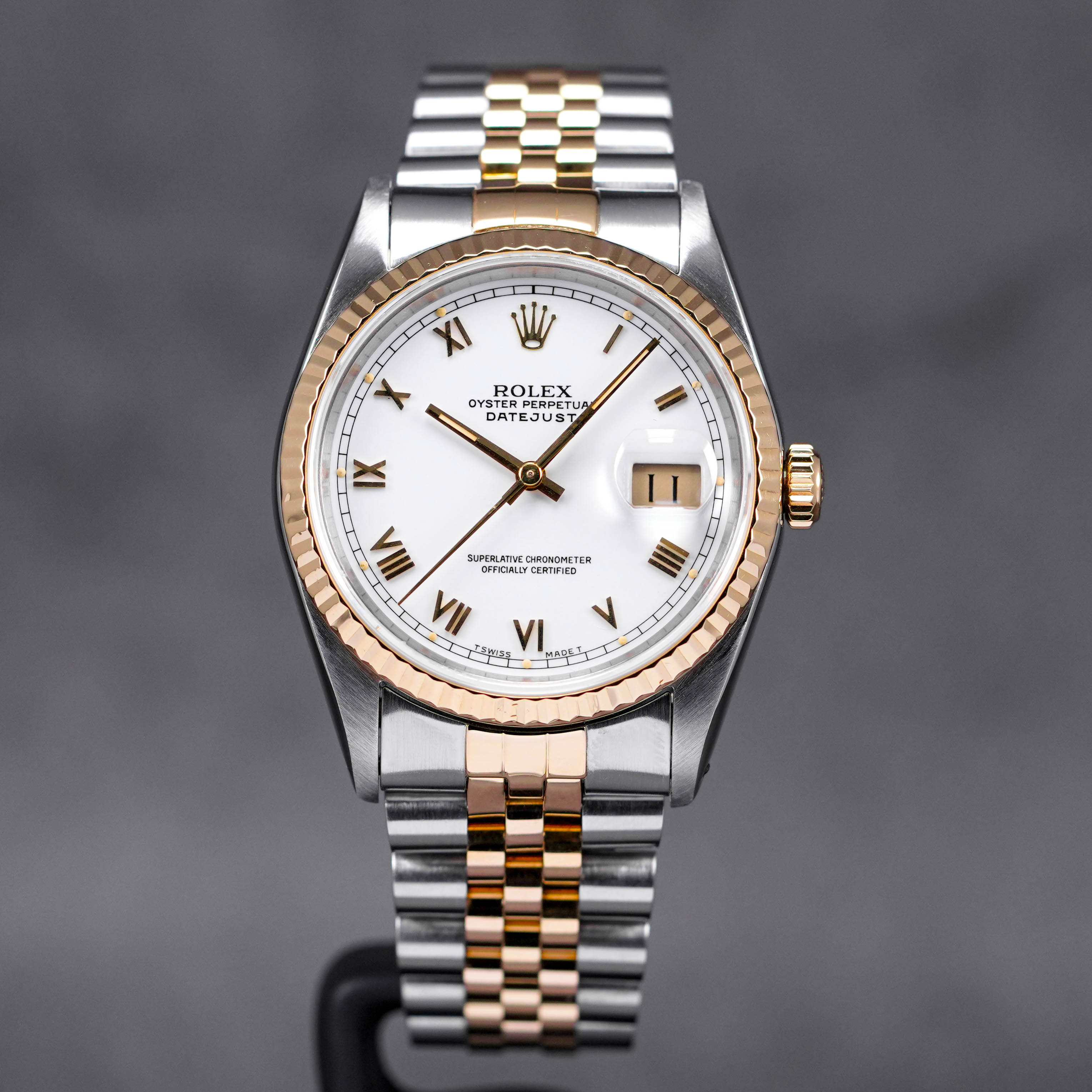 ROLEX DATEJUST 36MM TWOTONE YELLOWGOLD WHITE ROMAN INDEX DIAL