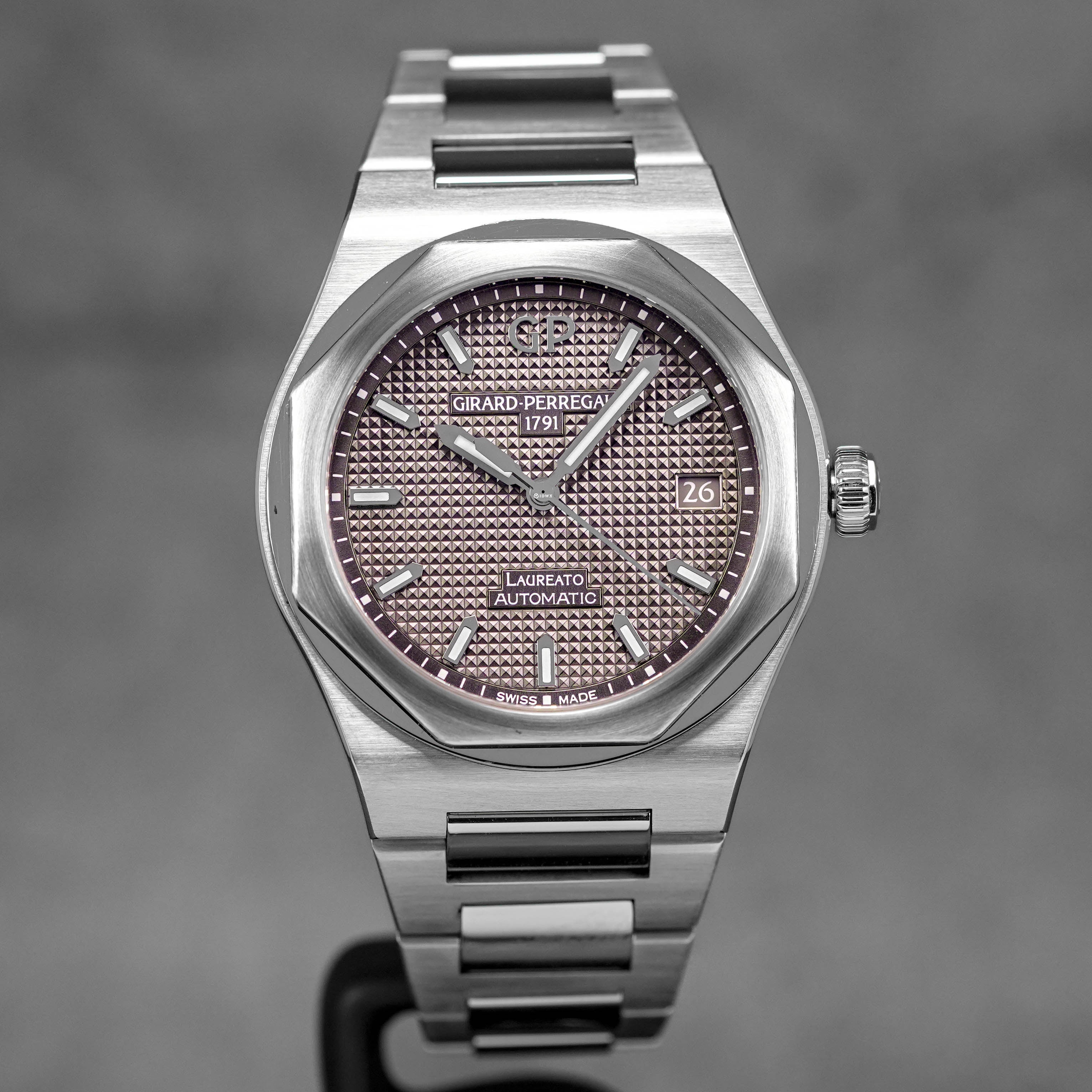 LAUREATO 38MM GREY DIAL (2021)