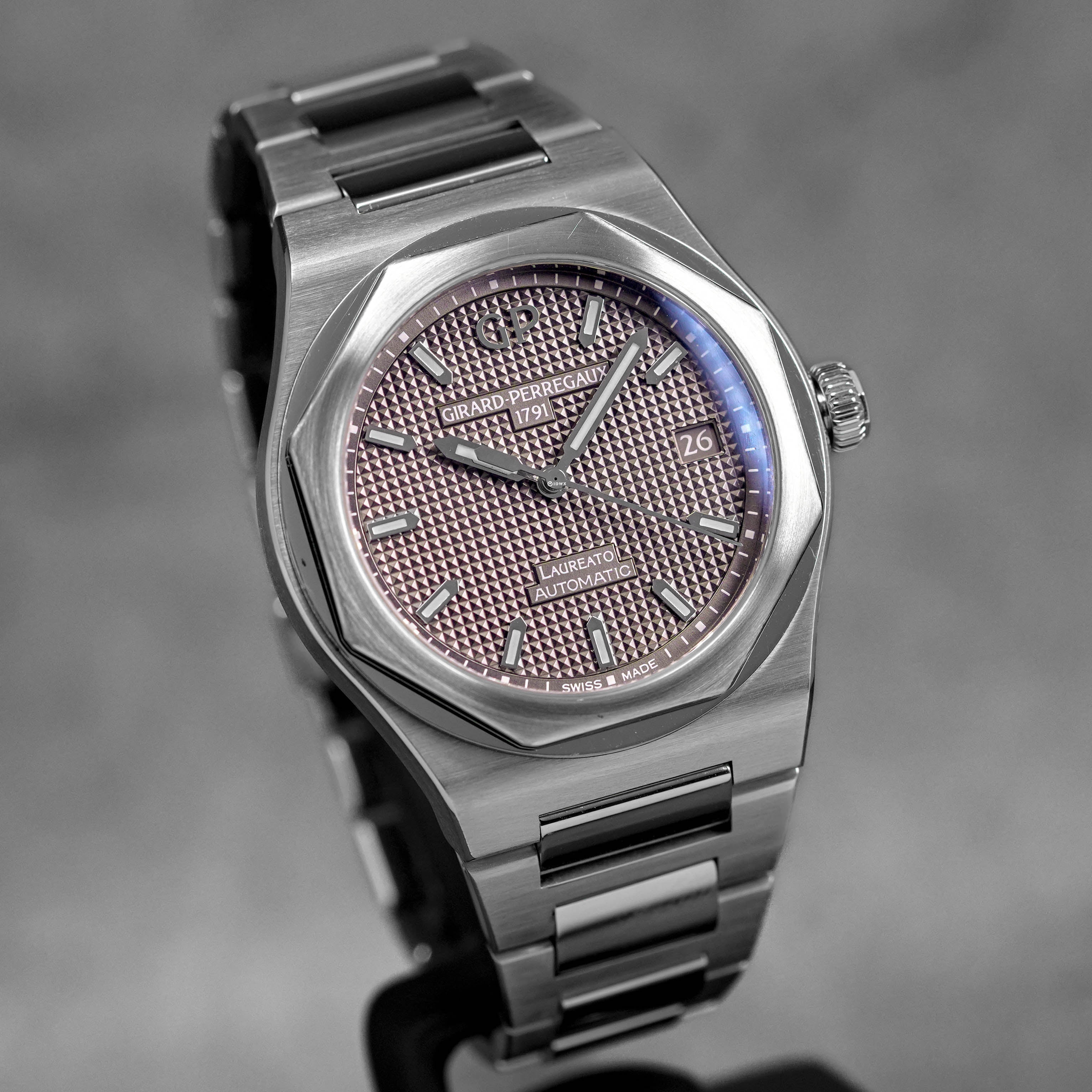 LAUREATO 38MM GREY DIAL (2021)