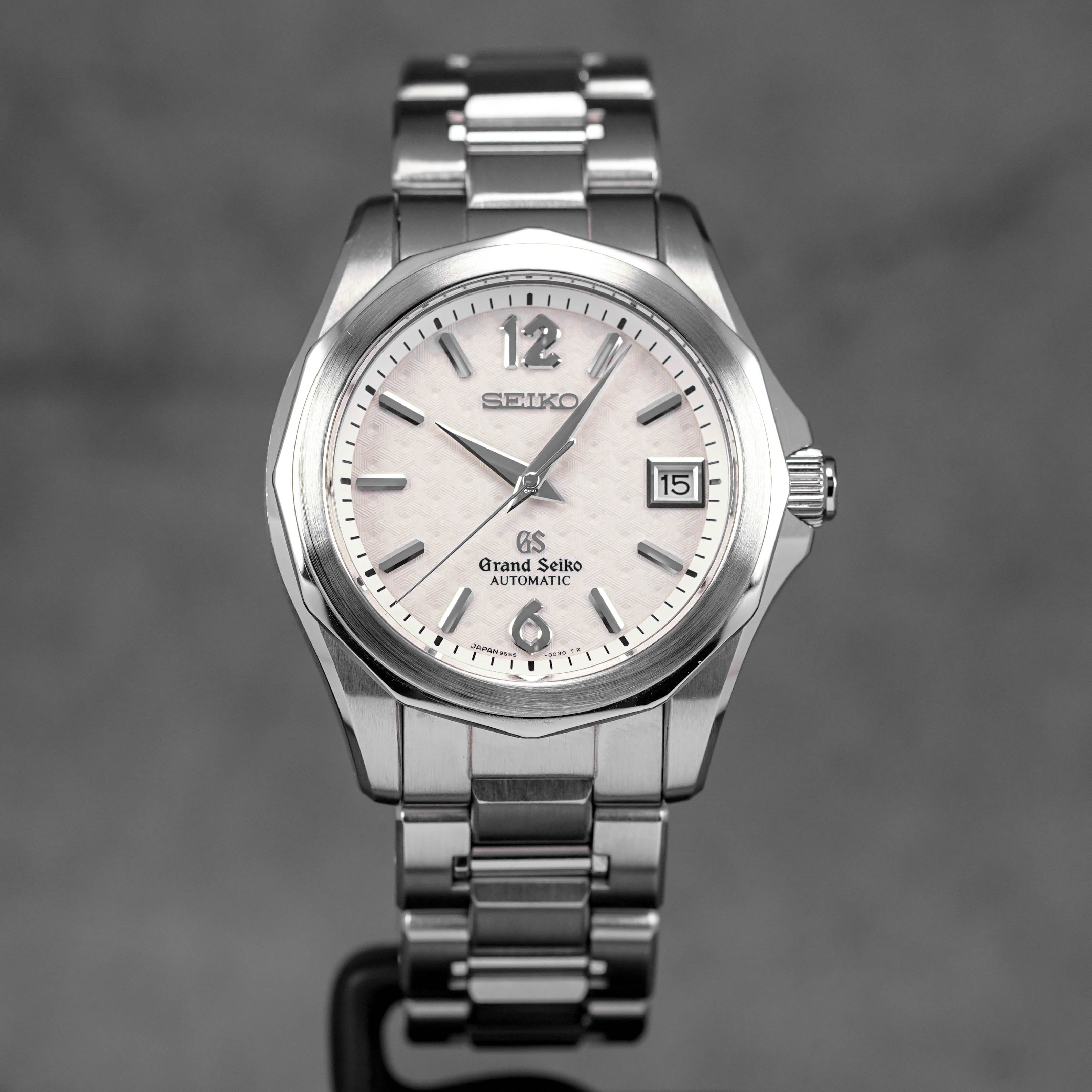 MECHANICAL WHITE CARBON MESH DIAL (2005)