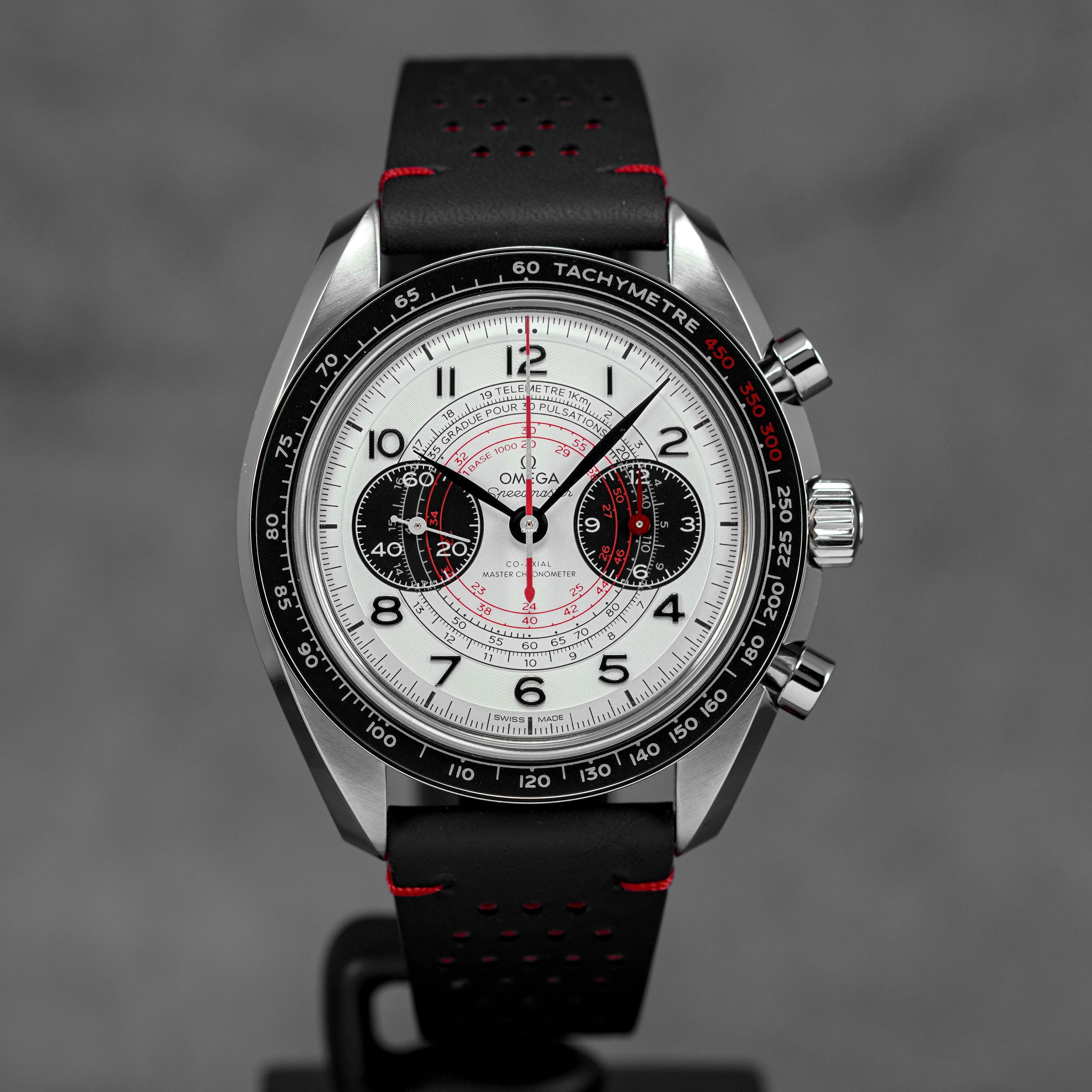 SPEEDMASTER CHRONOSCOPE SILVER-RED DIAL LEATHER STRAP (UNDATED)