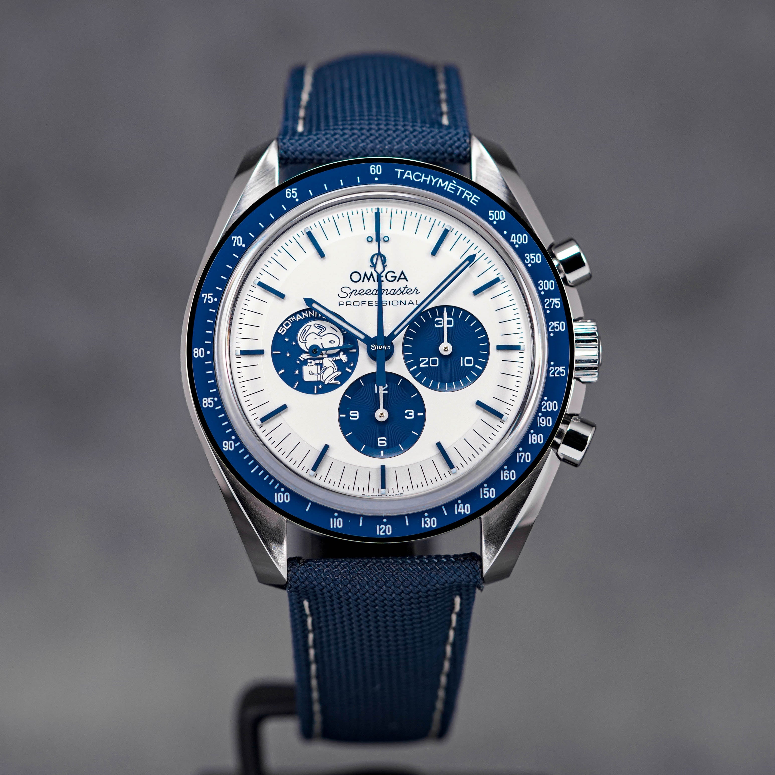 SPEEDMASTER 'SILVER SNOOPY AWARD' 50TH ANNIVERSARY (2026)