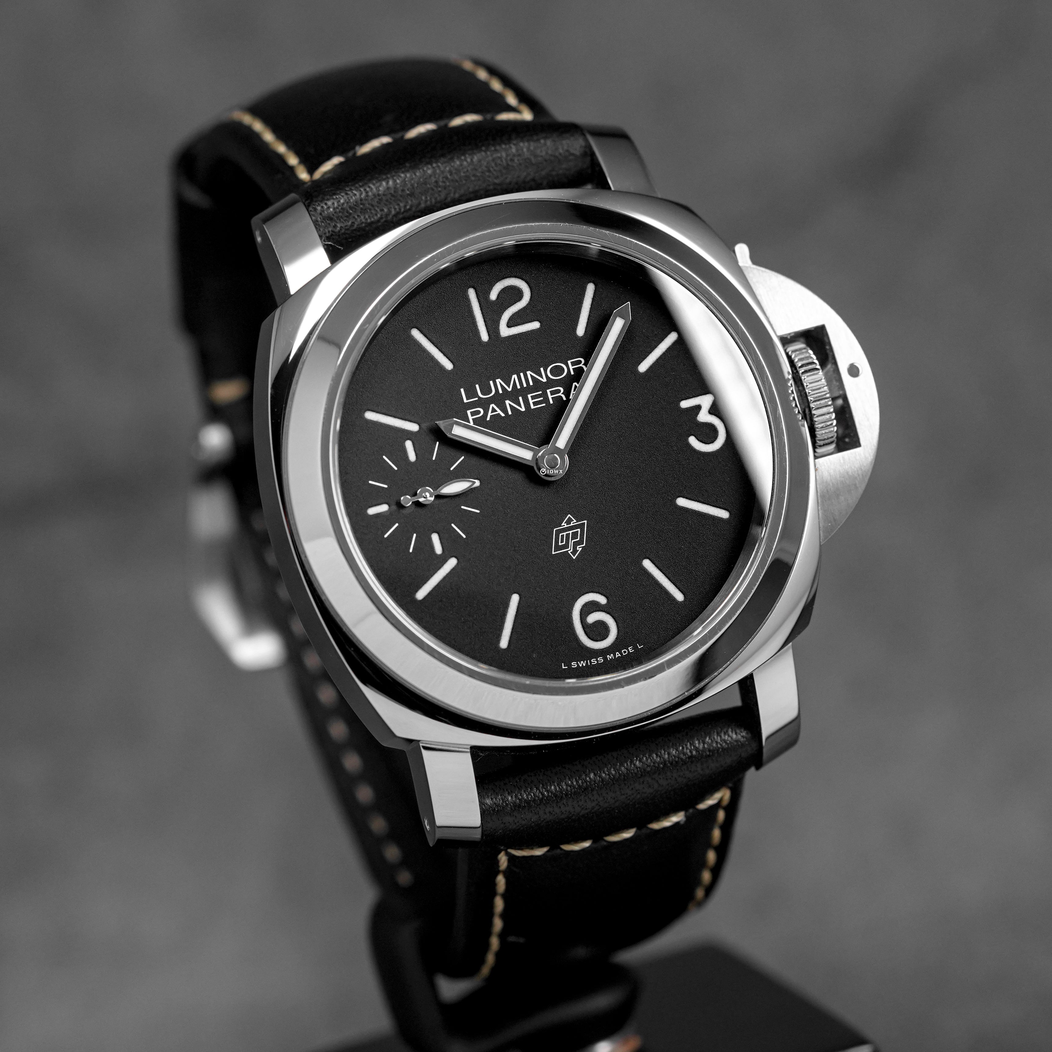 LUMINOR LOGO 44MM BLACK DIAL PAM 1084 (2024)