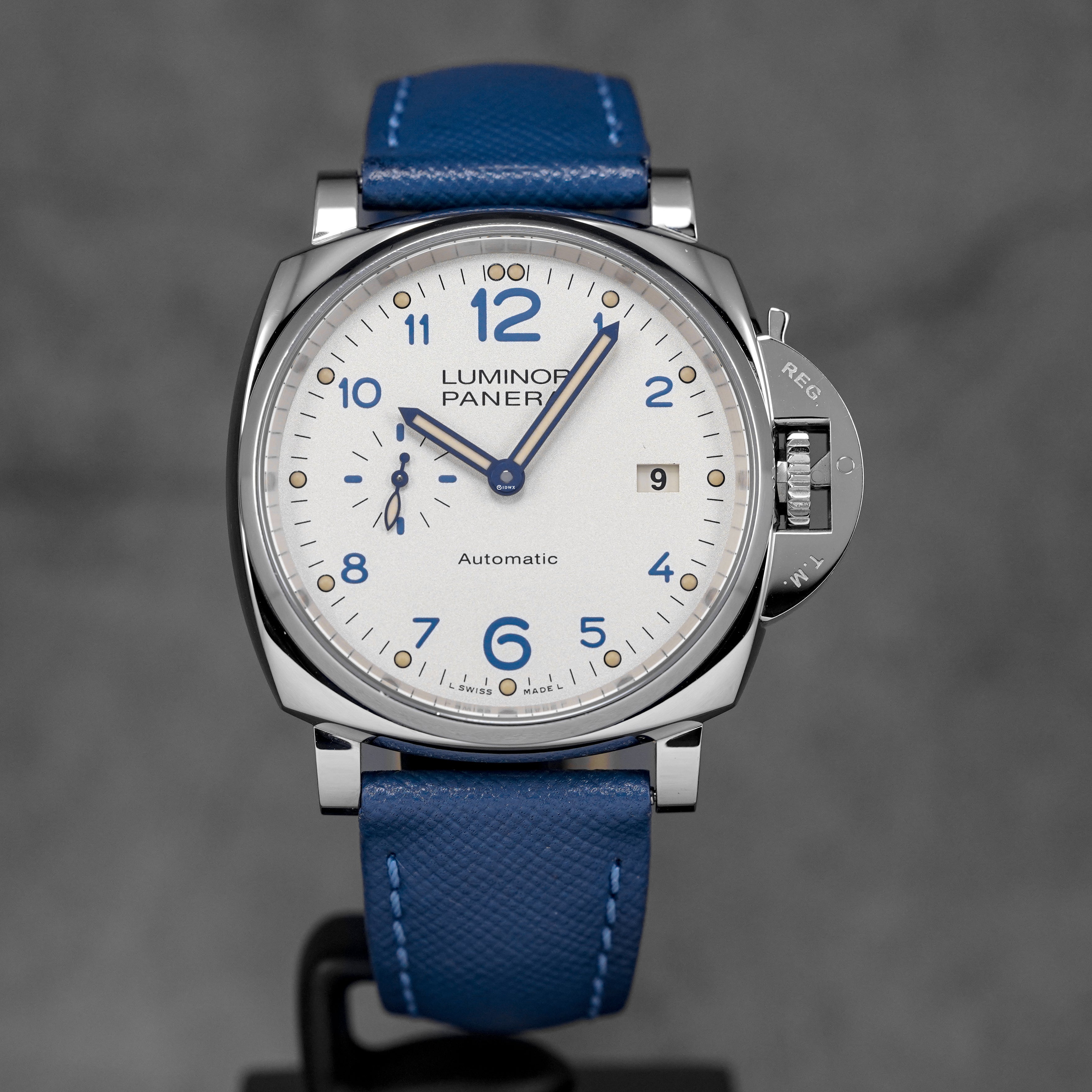 LUMINOR DUE 42MM WHITE DIAL PAM 906 (2018)