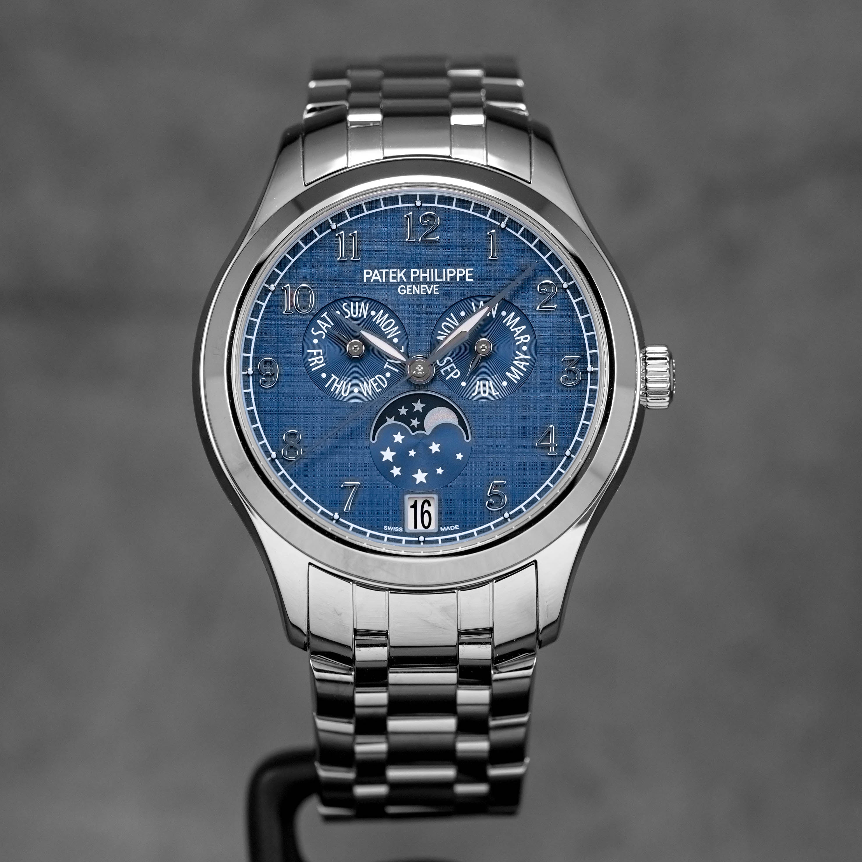 COMPLICATIONS 4947/1A ANNUAL CALENDAR MOONPHASE BLUE DIAL (2025)