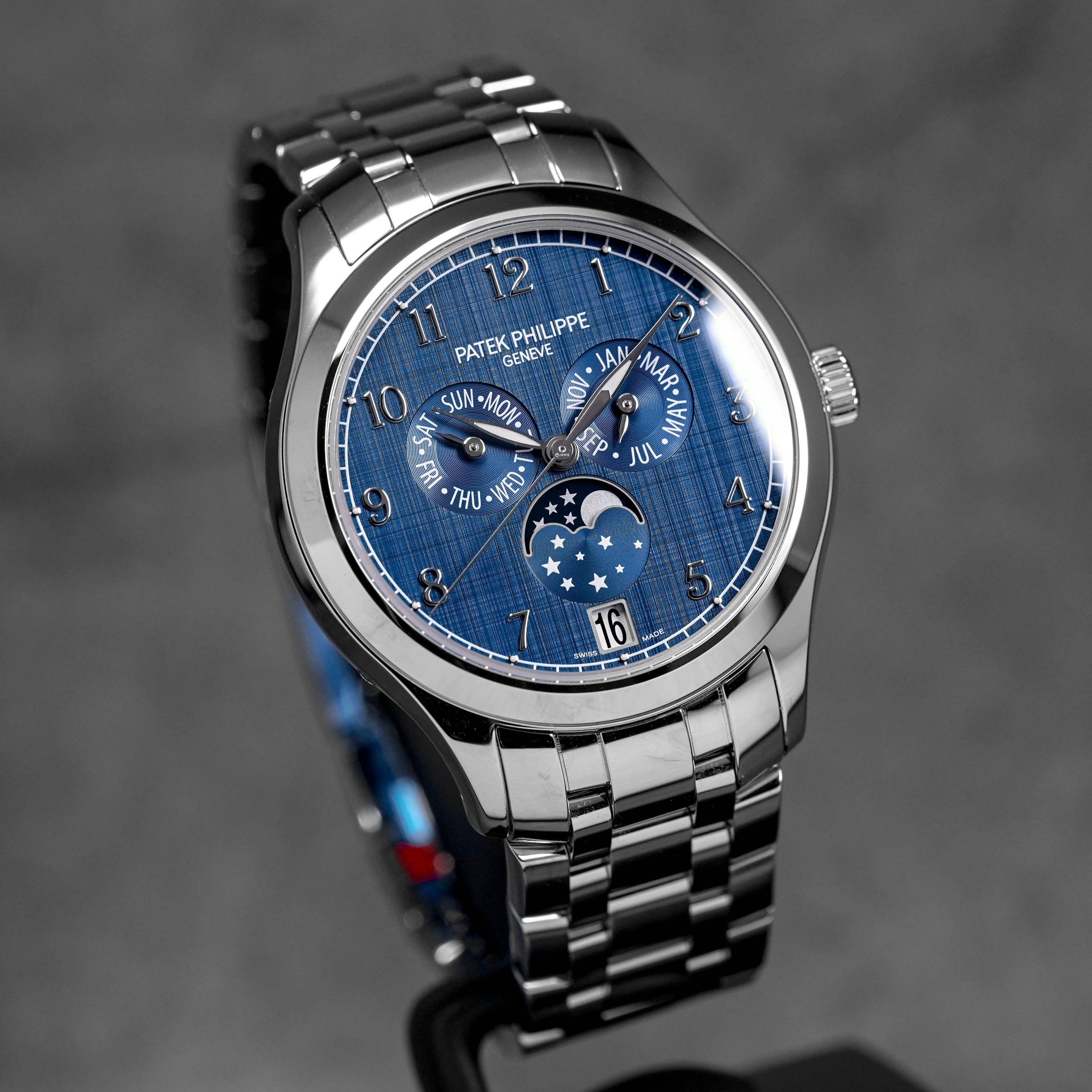 COMPLICATIONS 4947/1A ANNUAL CALENDAR MOONPHASE BLUE DIAL (2025)
