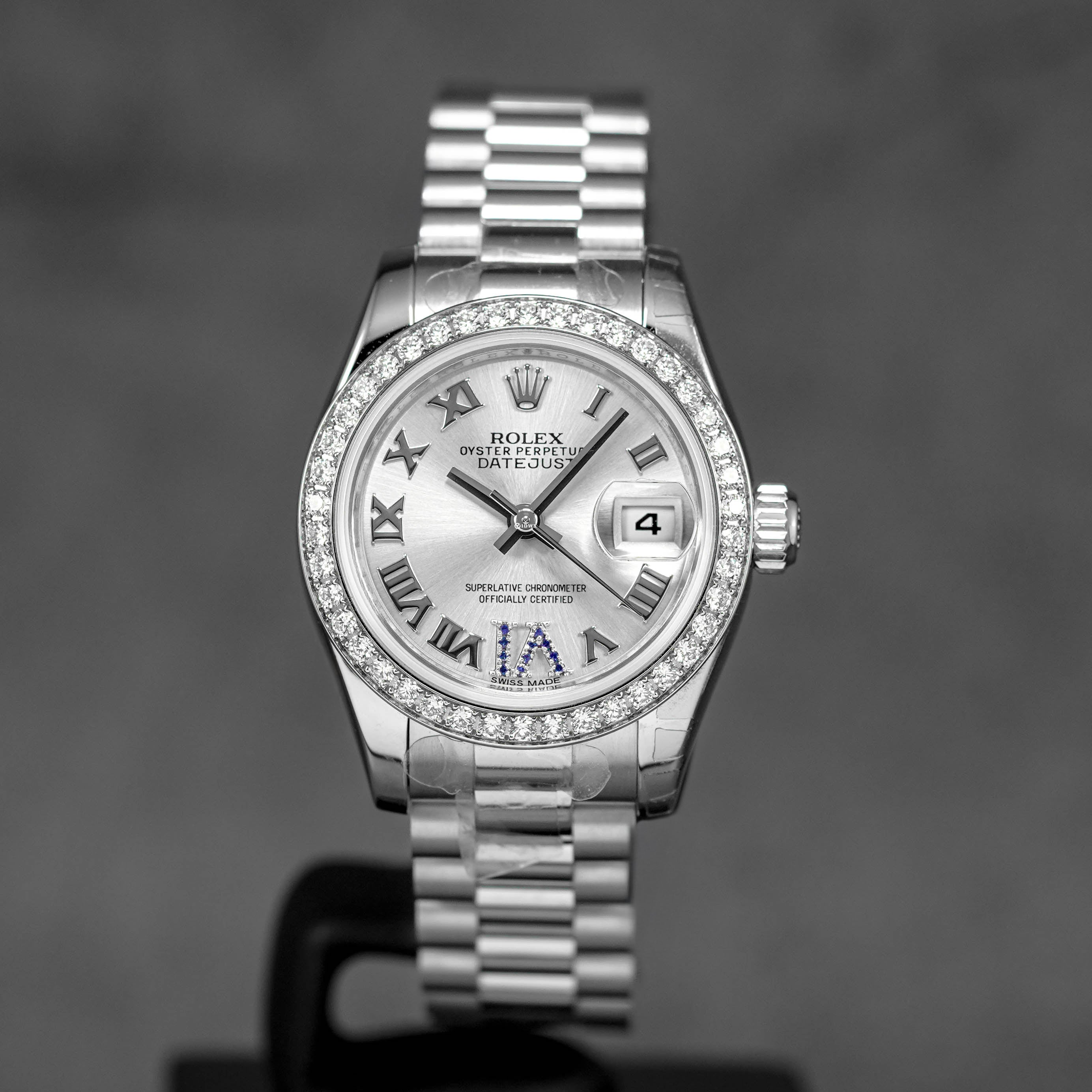 DATEJUST 26MM PLATINUM SILVER ROMAN DIAL DIAMOND ON VI DIAMOND BEZEL (2022)