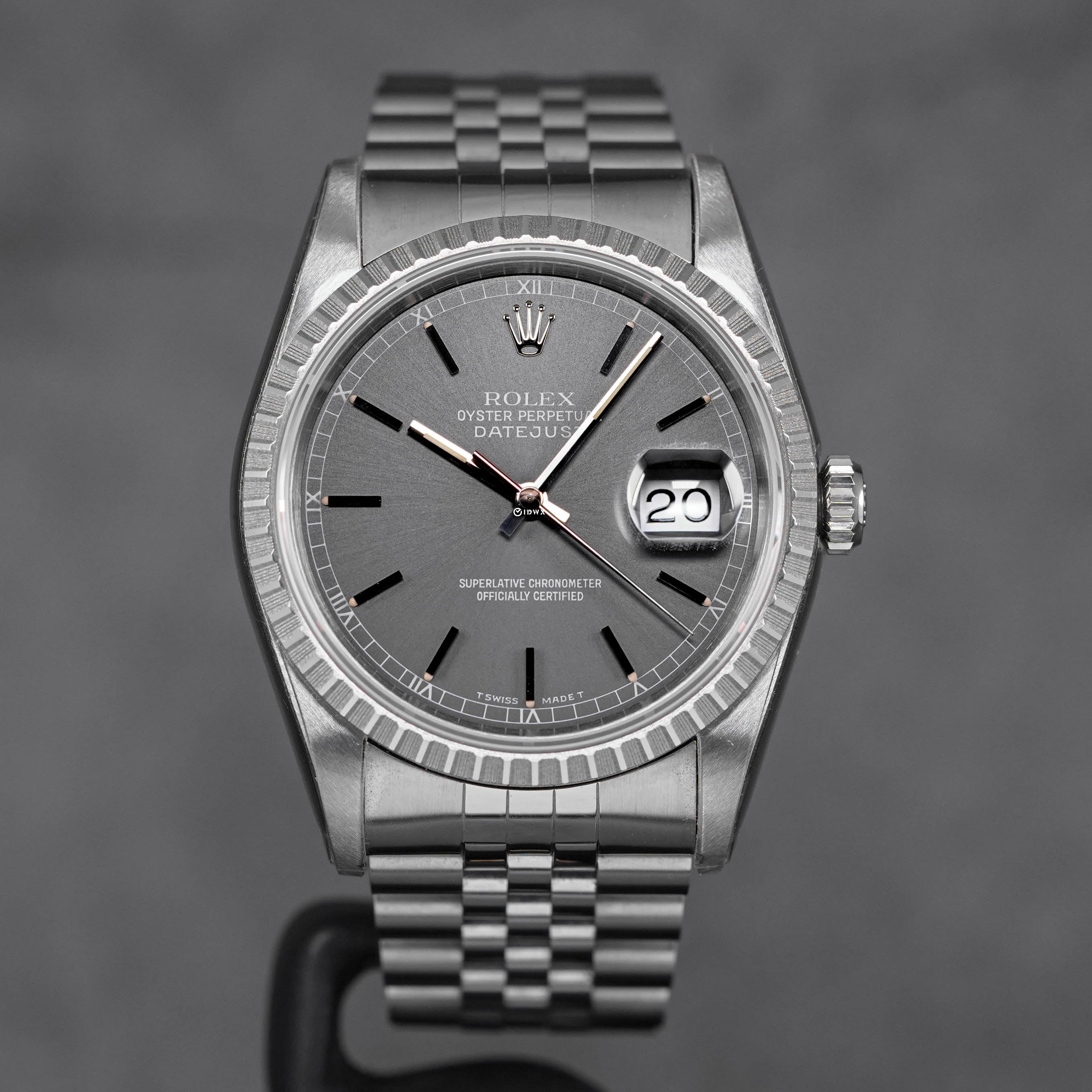 DATEJUST 36MM 16220 RHODIUM DIAL (1994)