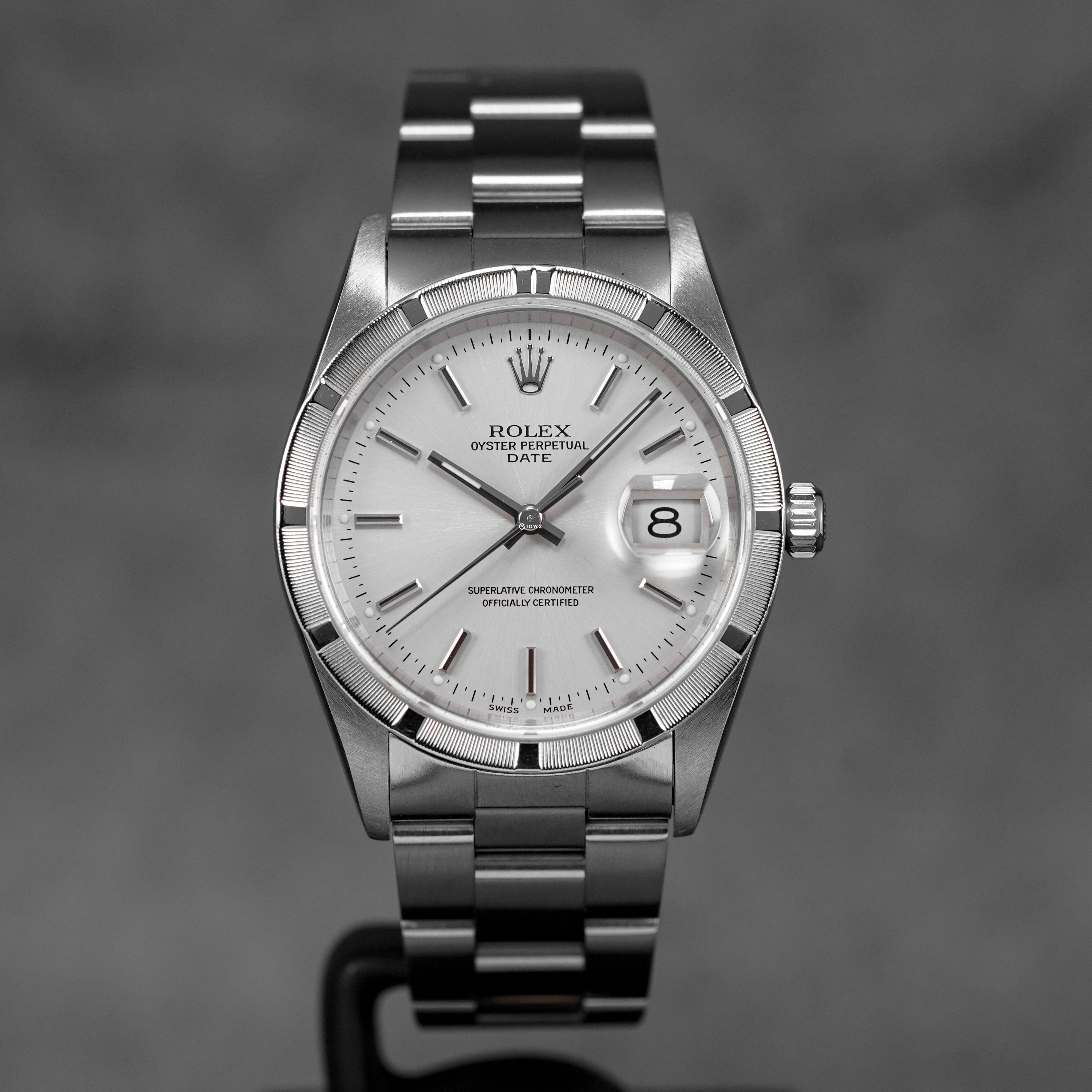 OYSTER PERPETUAL DATE 34MM 15210 SILVER DIAL (2000)