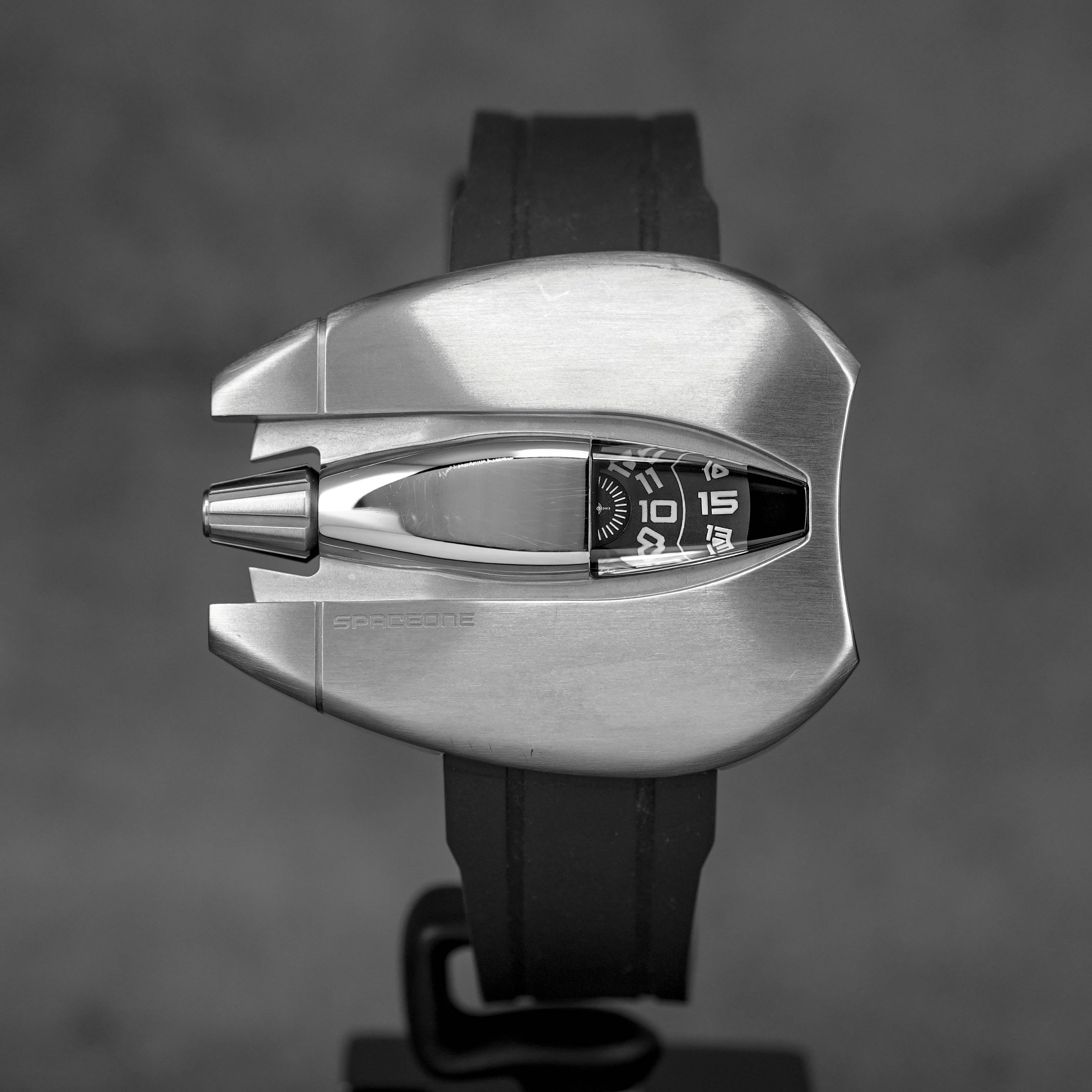 JUMPING HOUR TITANIUM LIMITED EDITION (UNDATED)