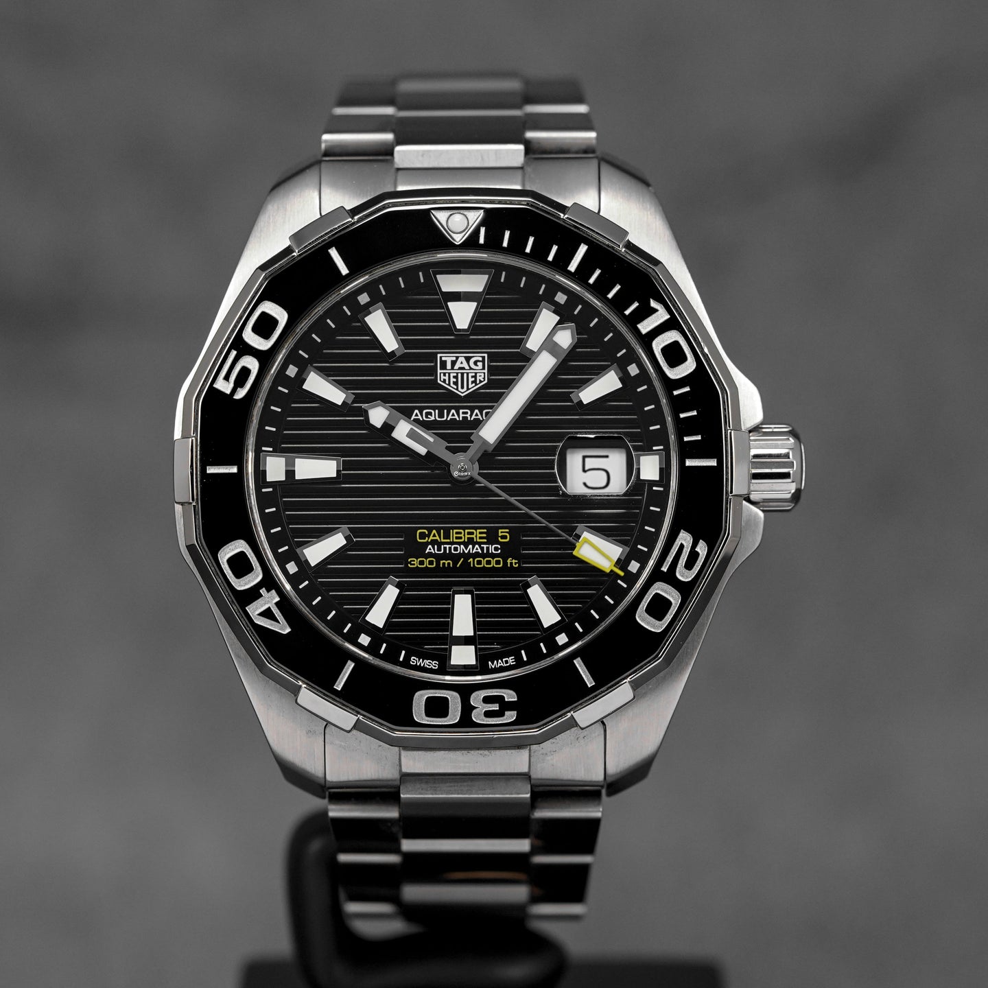 AQUARACER CALIBRE 5 BLACK DIAL (2020)