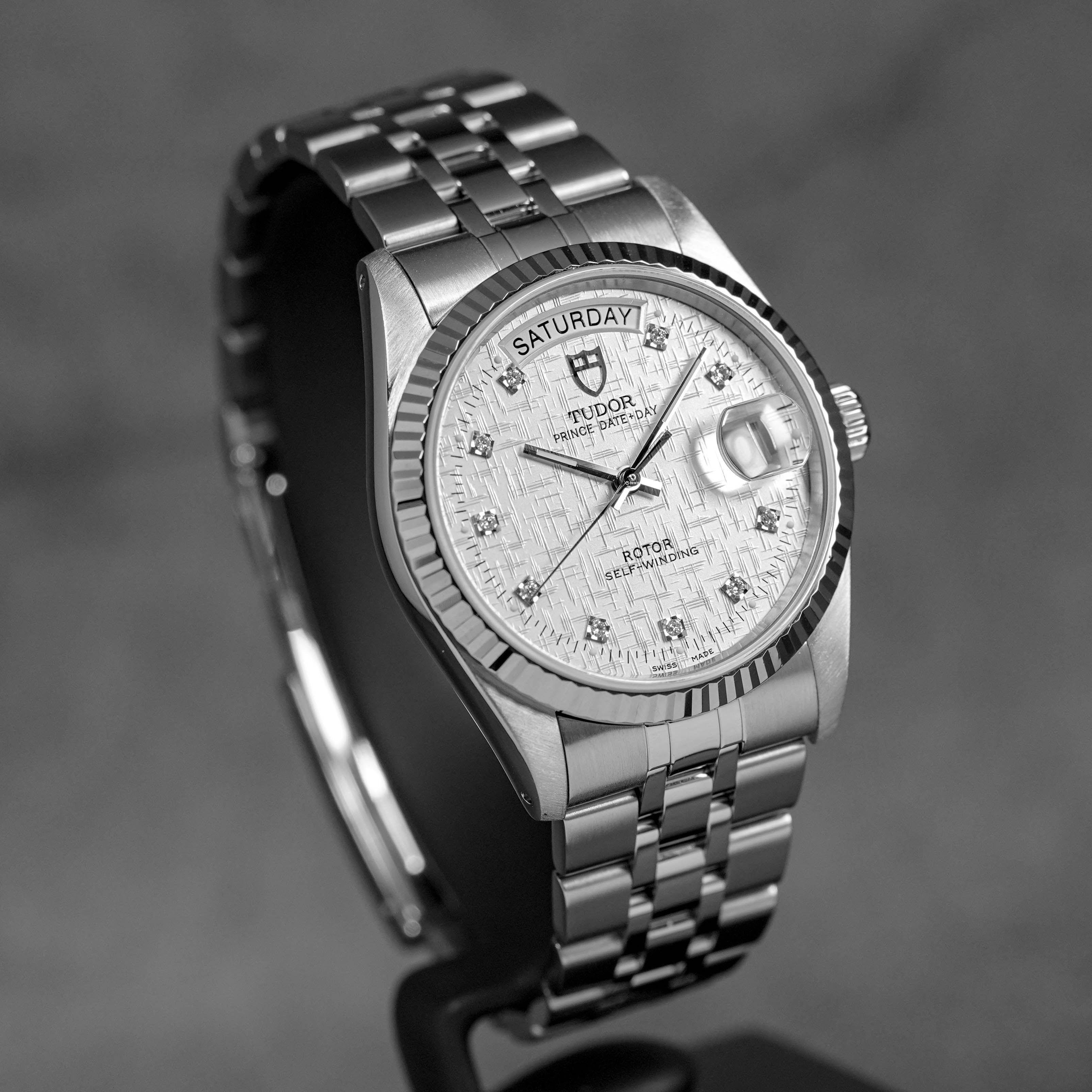 PRINCE DATE+DAY 76214 SILVER LINEN DIAMOND DIAL (WATCH & BOX)