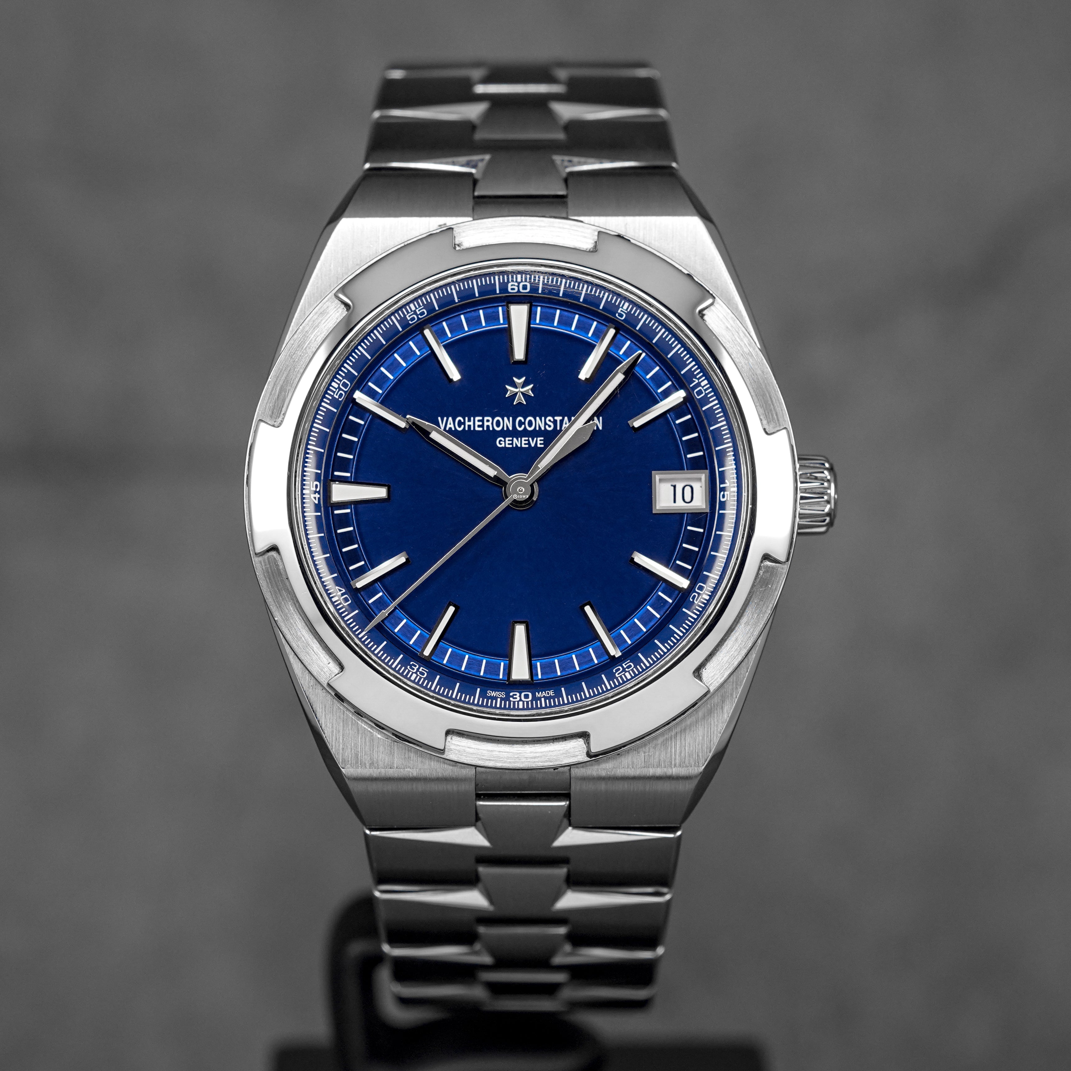 OVERSEAS BLUE DIAL (2016)
