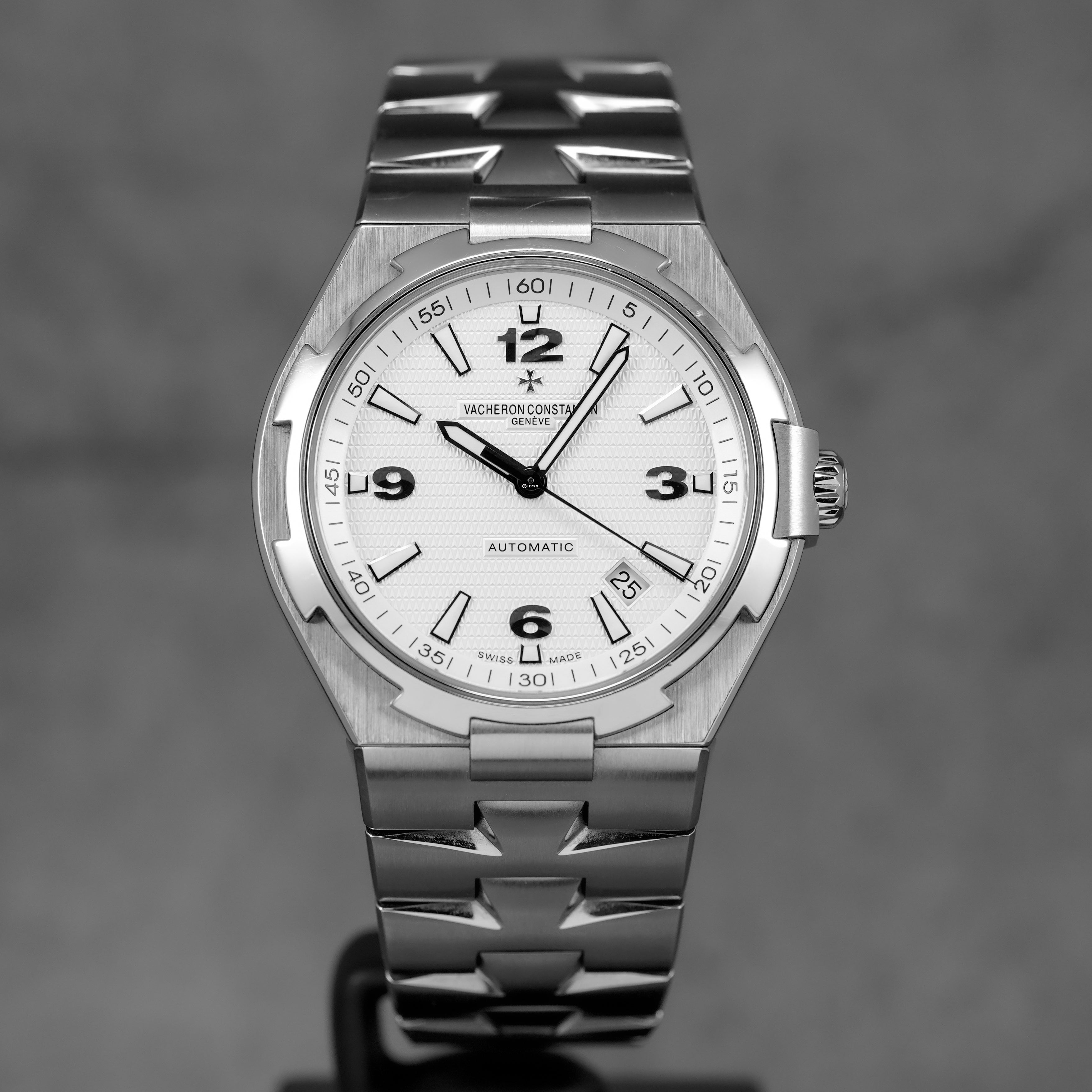 Harga Vacheron Constantin Overseas Second Gen