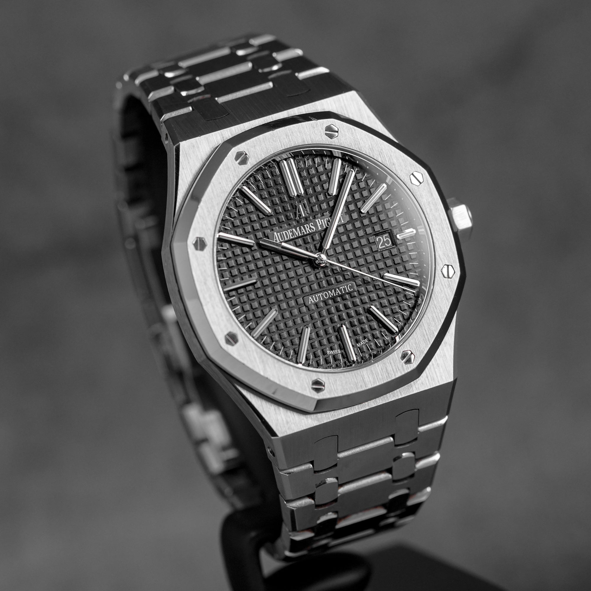 ROYAL OAK 41MM 15400 BLACK DIAL (2015)