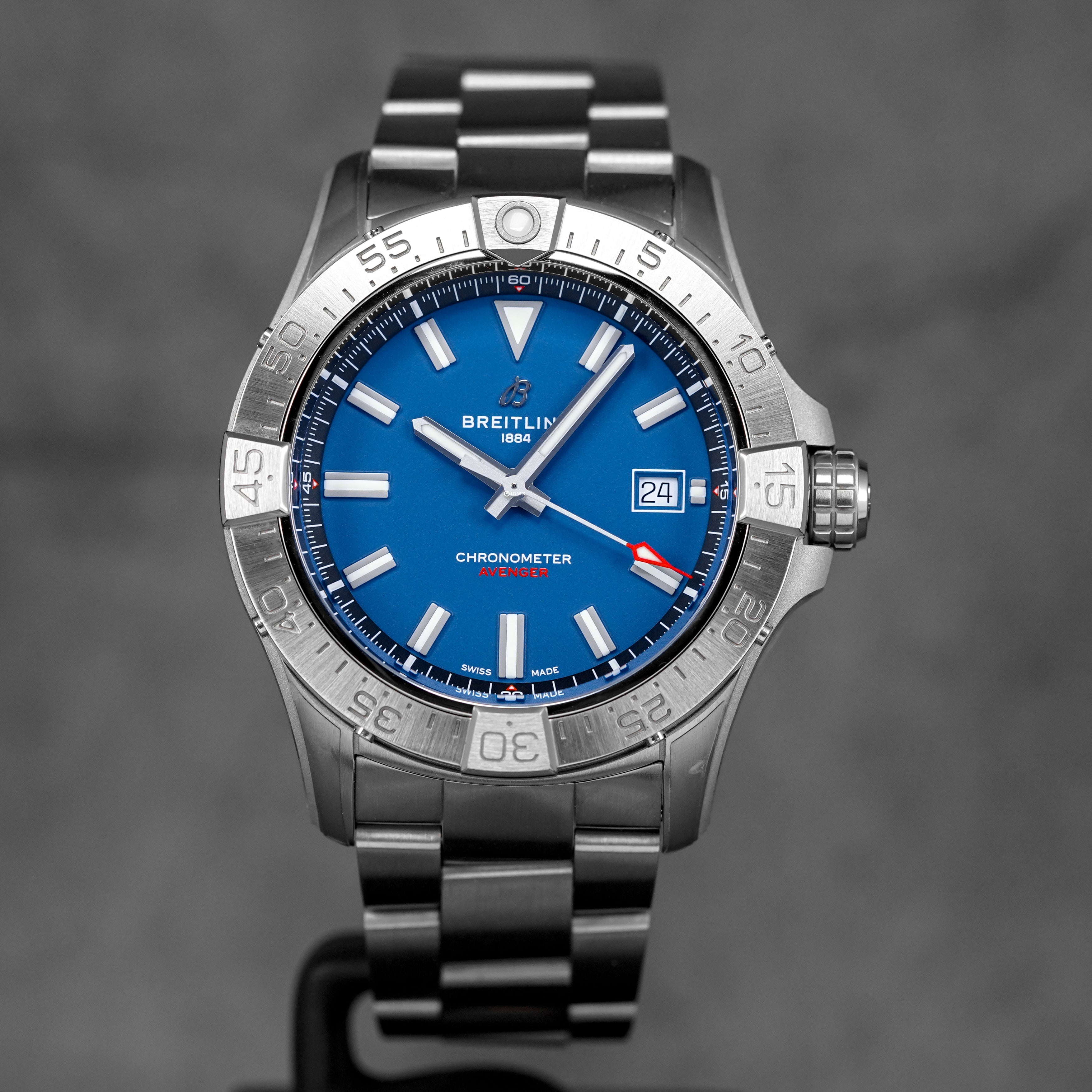 AVENGER 42MM BLUE DIAL (2022)