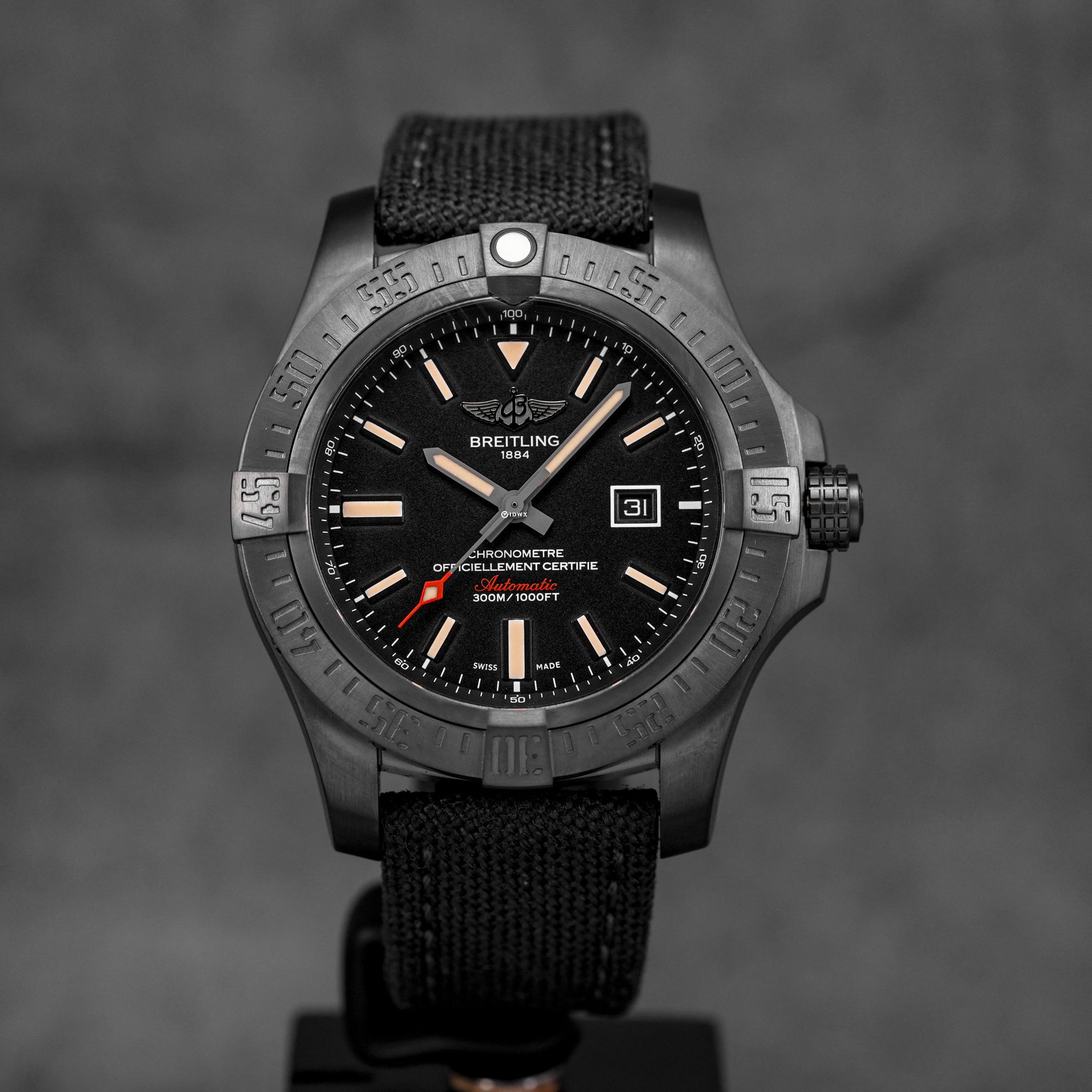 AVENGER BLACKBIRD 48MM DLC-COATED TITANIUM BLACK (2020)
