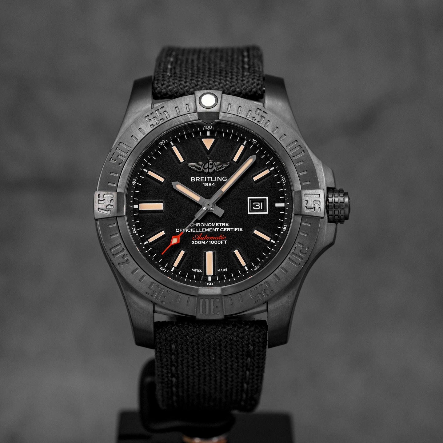 AVENGER BLACKBIRD 48MM DLC-COATED TITANIUM BLACK (2020)