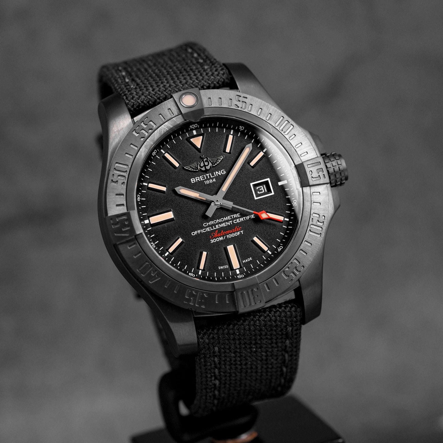 AVENGER BLACKBIRD 48MM DLC-COATED TITANIUM BLACK (2020)