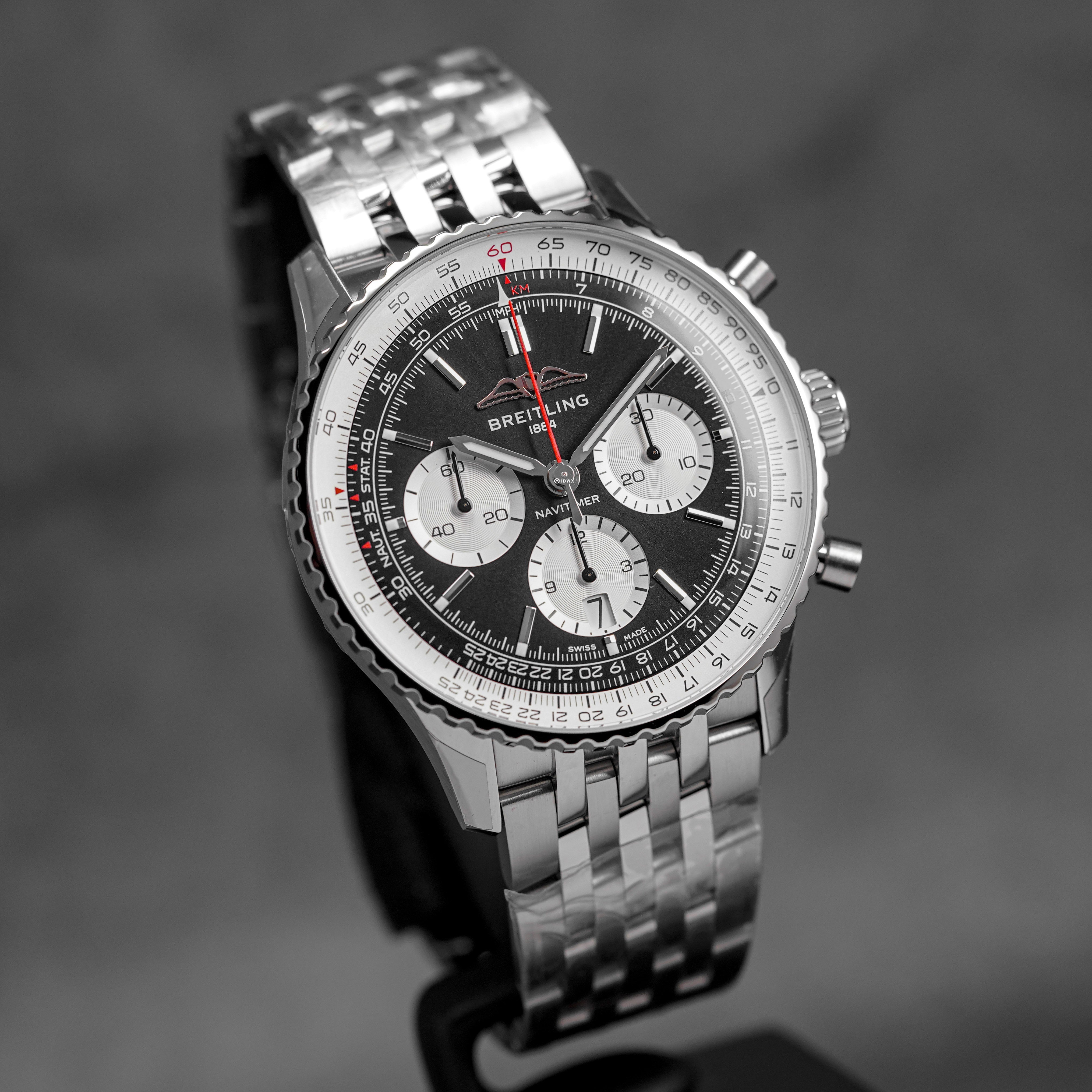 NAVITIMER B01 43MM CHRONOGRAPH BLACK DIAL (2026)