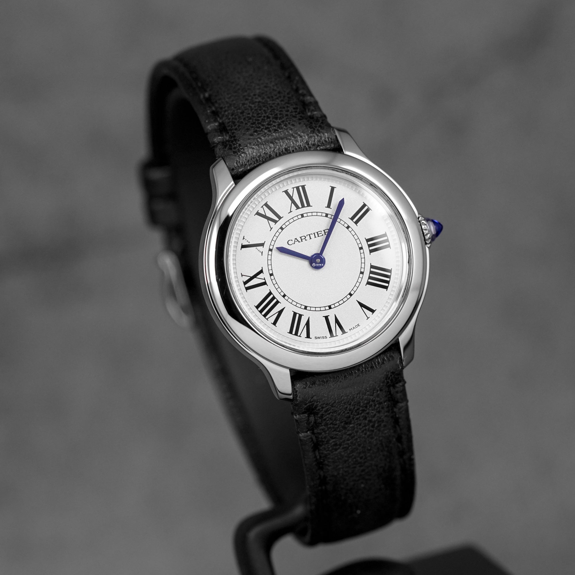 RONDE MUST SILVER DIAL LEATHER STRAP (2023)