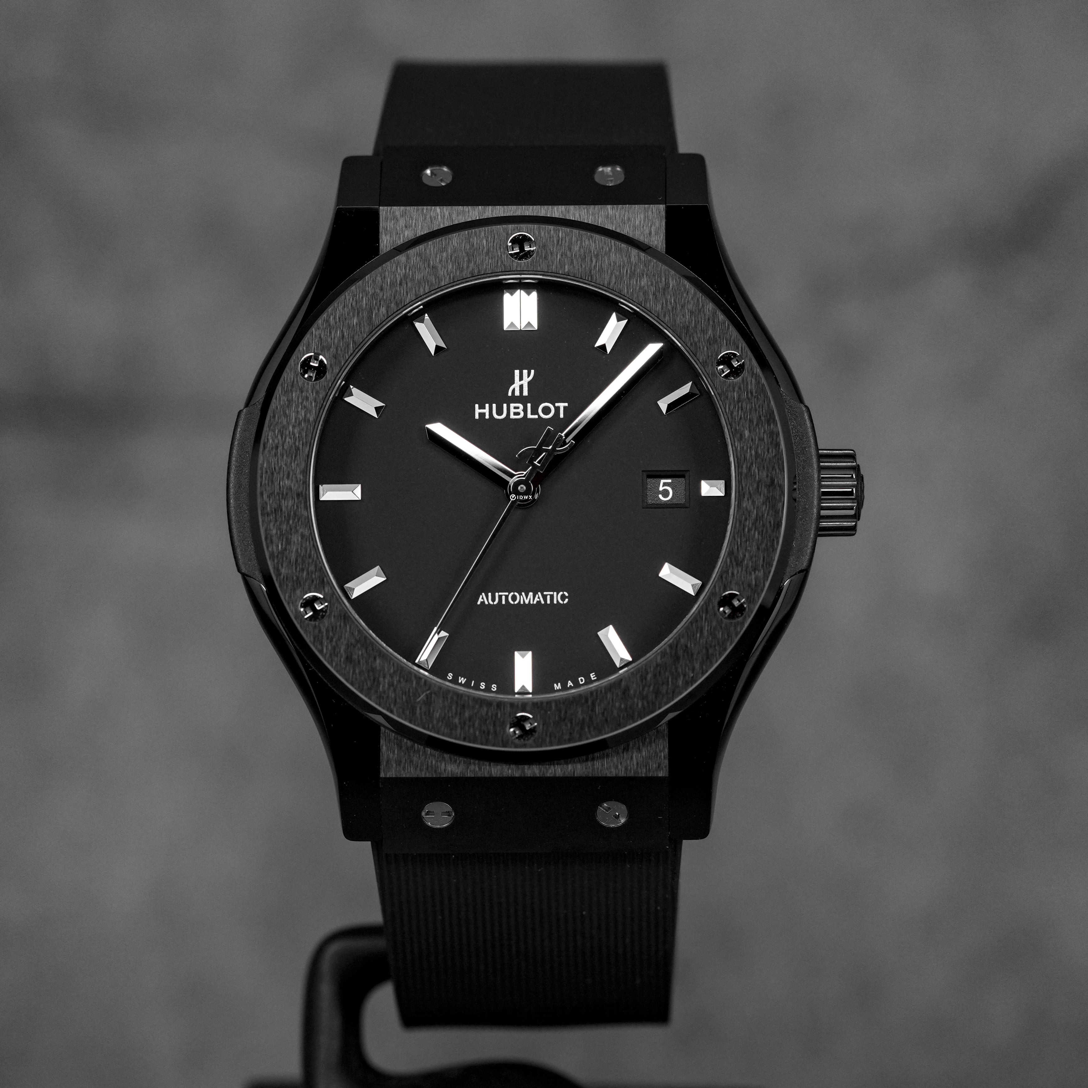 CLASSIC FUSION 42MM BLACK MAGIC CERAMIC (2026)