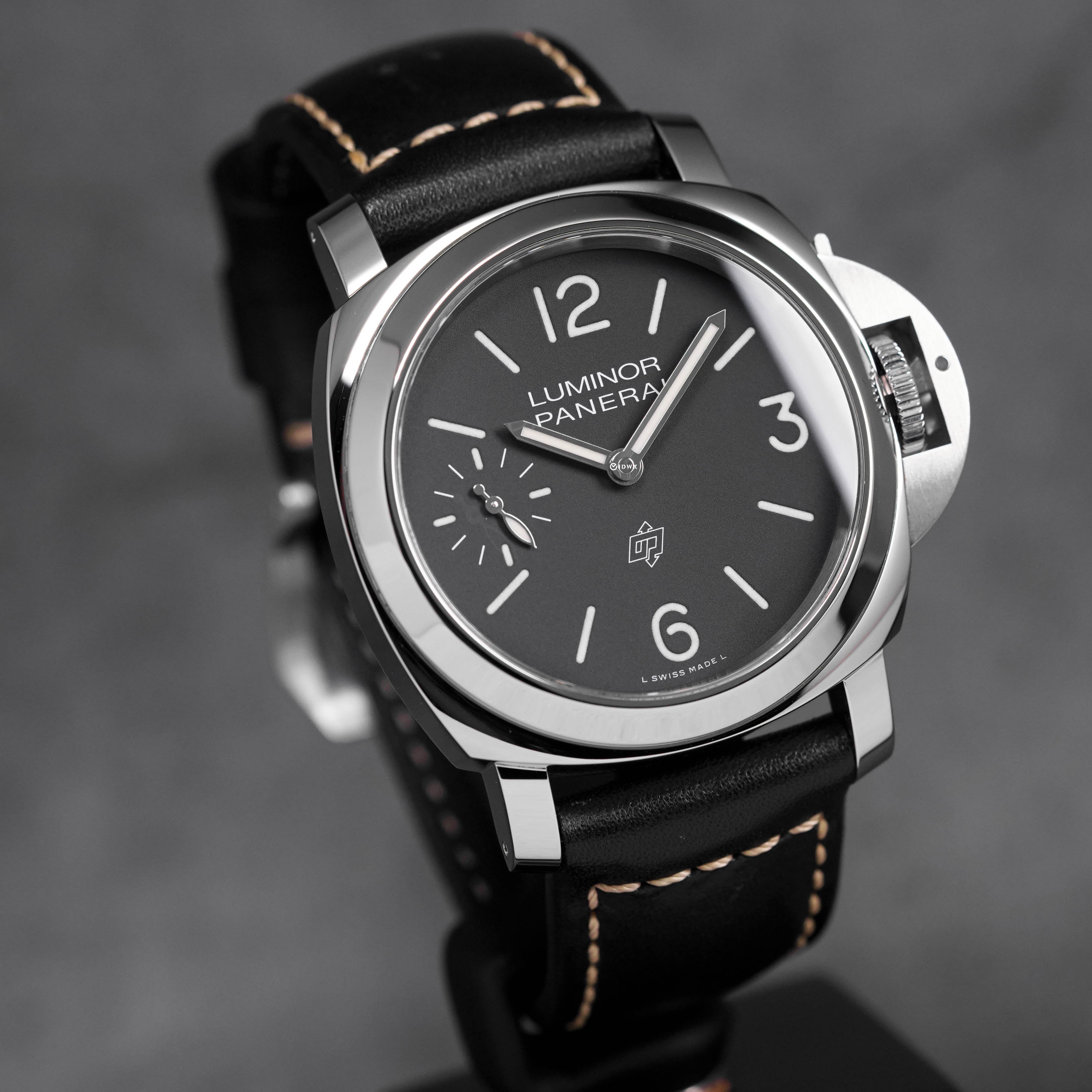LUMINOR LOGO 44MM BLACK DIAL PAM 1084 (2024)