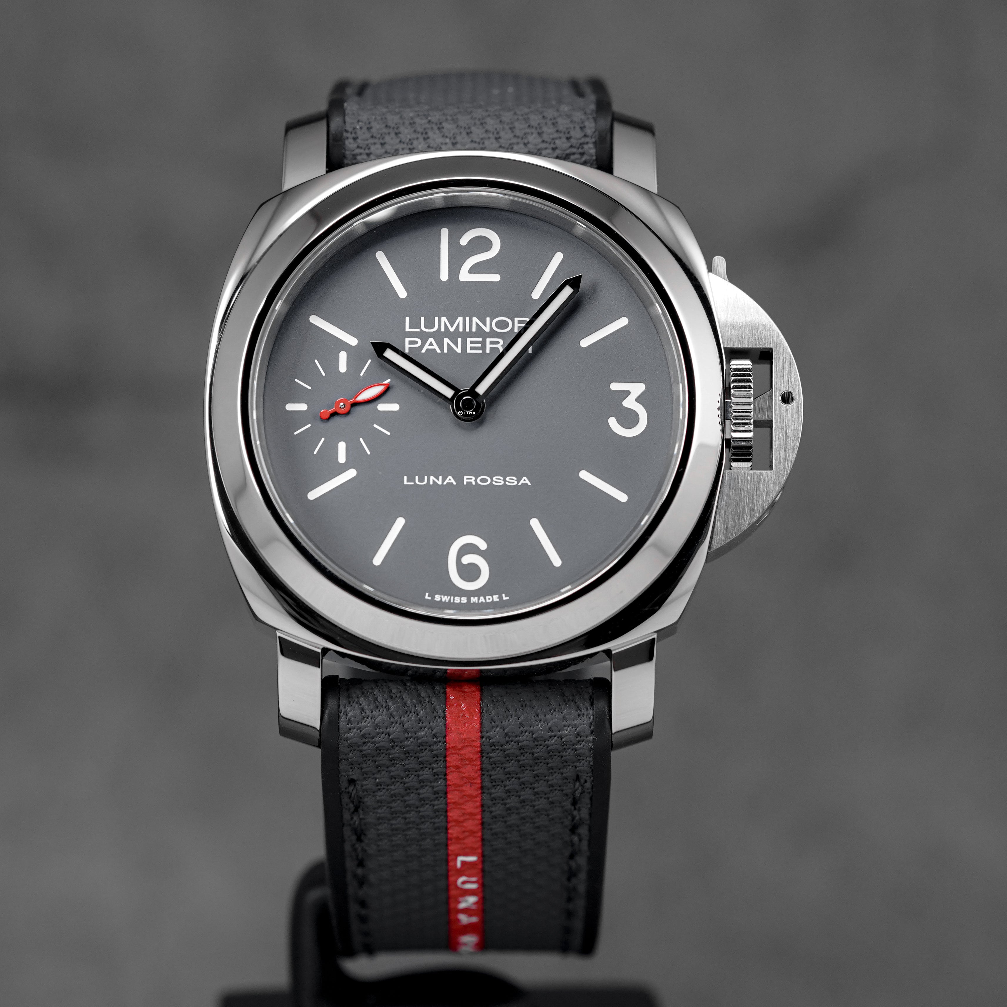LUMINOR TRE GIORNI LUNA ROSSA 44MM GREY DIAL PAM 1653 (2026)