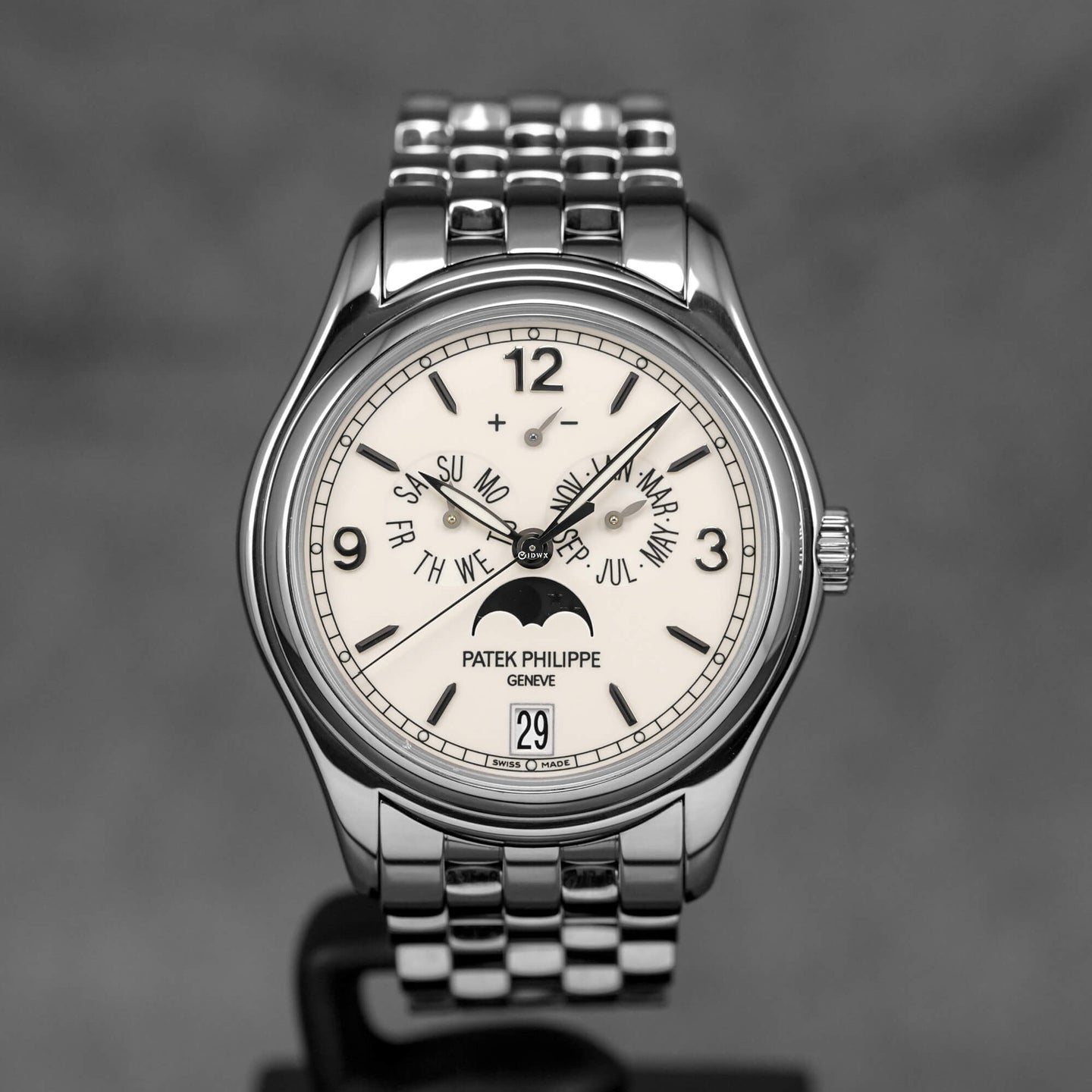 COMPLICATIONS 5145/1G WHITEGOLD ANNUAL CALENDAR IVORY DIAL (WATCH & ARCHIVE PAPER)