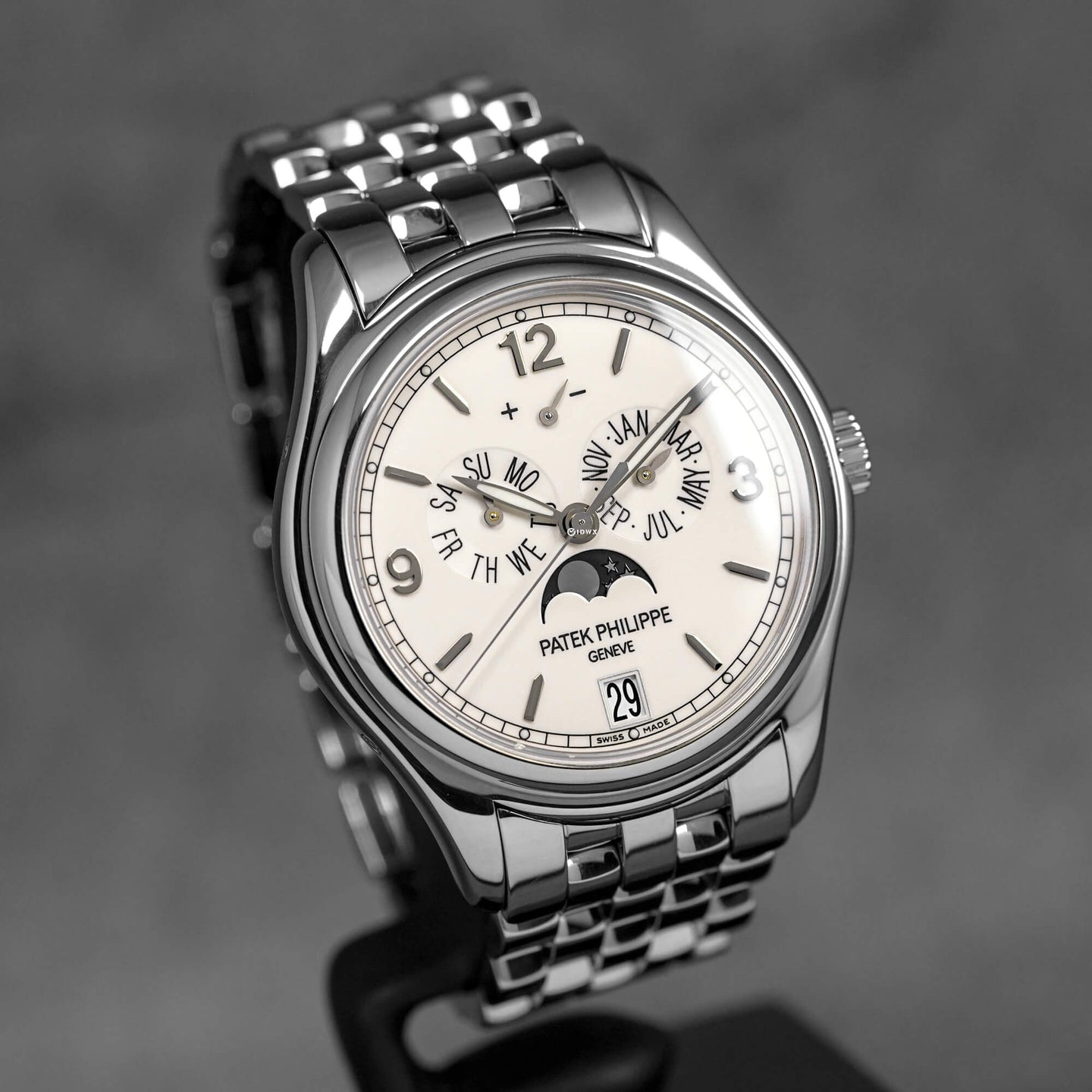 COMPLICATIONS 5145/1G WHITEGOLD ANNUAL CALENDAR IVORY DIAL (WATCH & ARCHIVE PAPER)