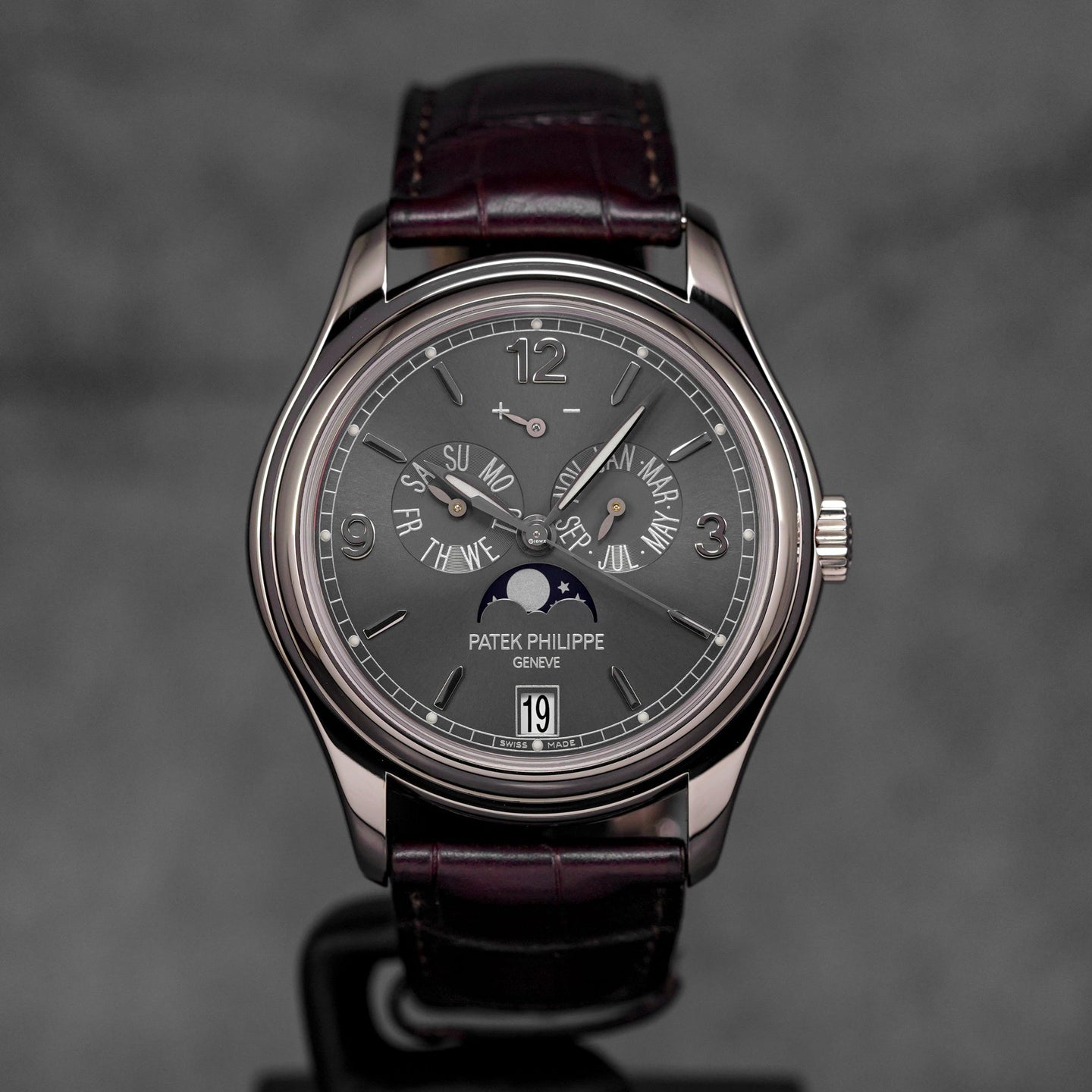 COMPLICATIONS 5146G WHITEGOLD ANNUAL CALENDAR GREY DIAL (2008)