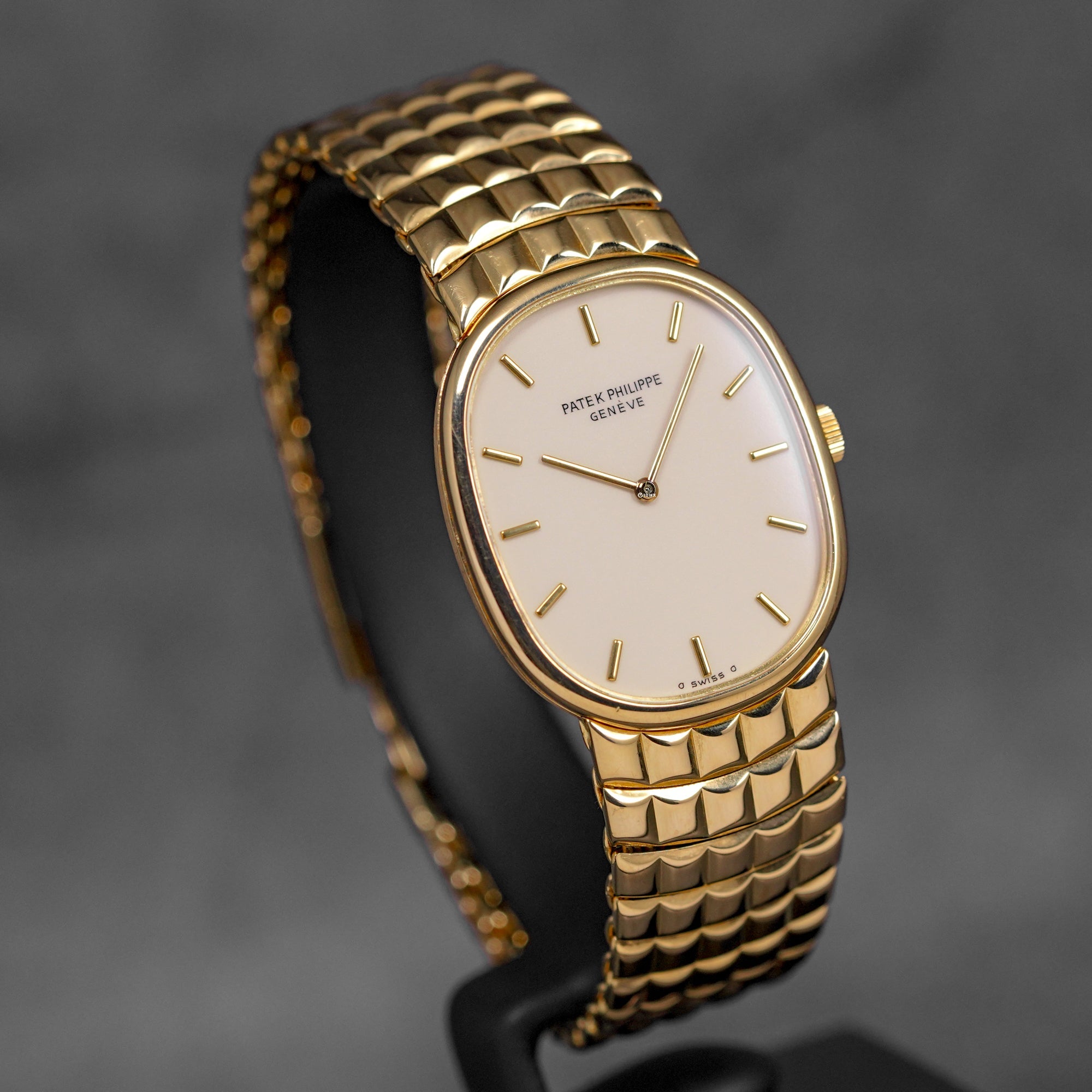GOLDEN ELLIPSE 3848/15 YELLOWGOLD IVORY DIAL (1987)
