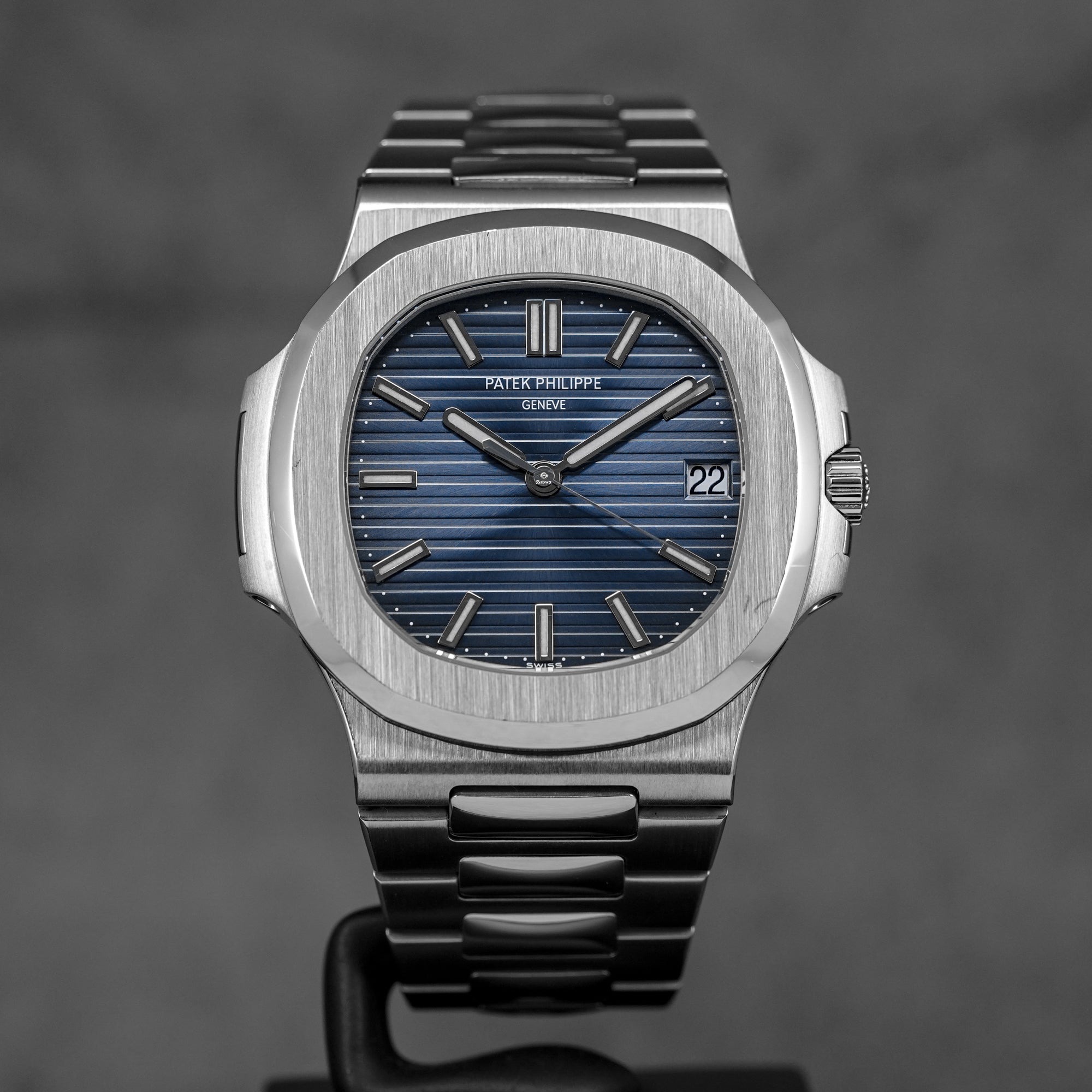 NAUTILUS 5711/1A BLUE DIAL (2018)