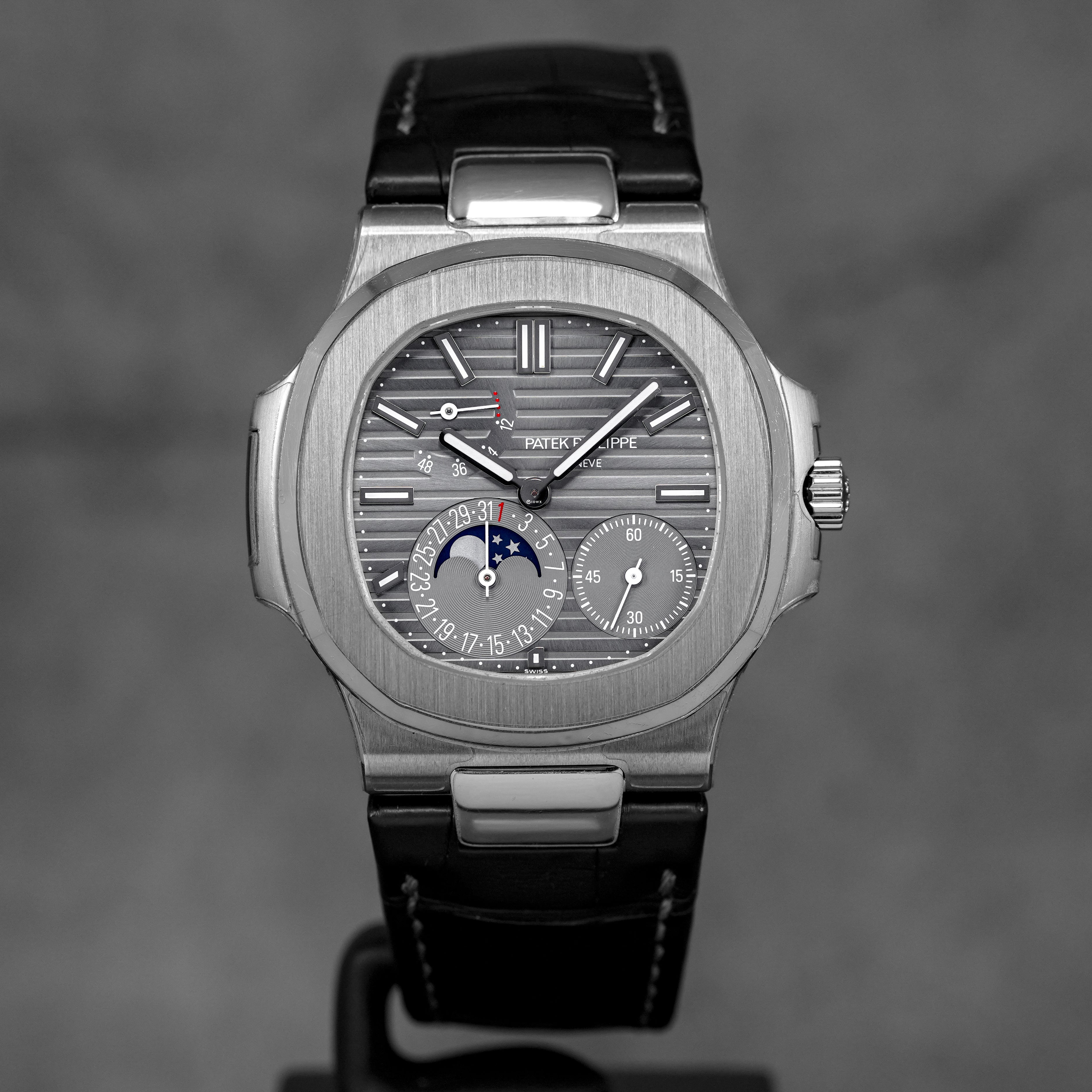 NAUTILUS 5712G WHITEGOLD MOONPHASE GREY DIAL (2019)