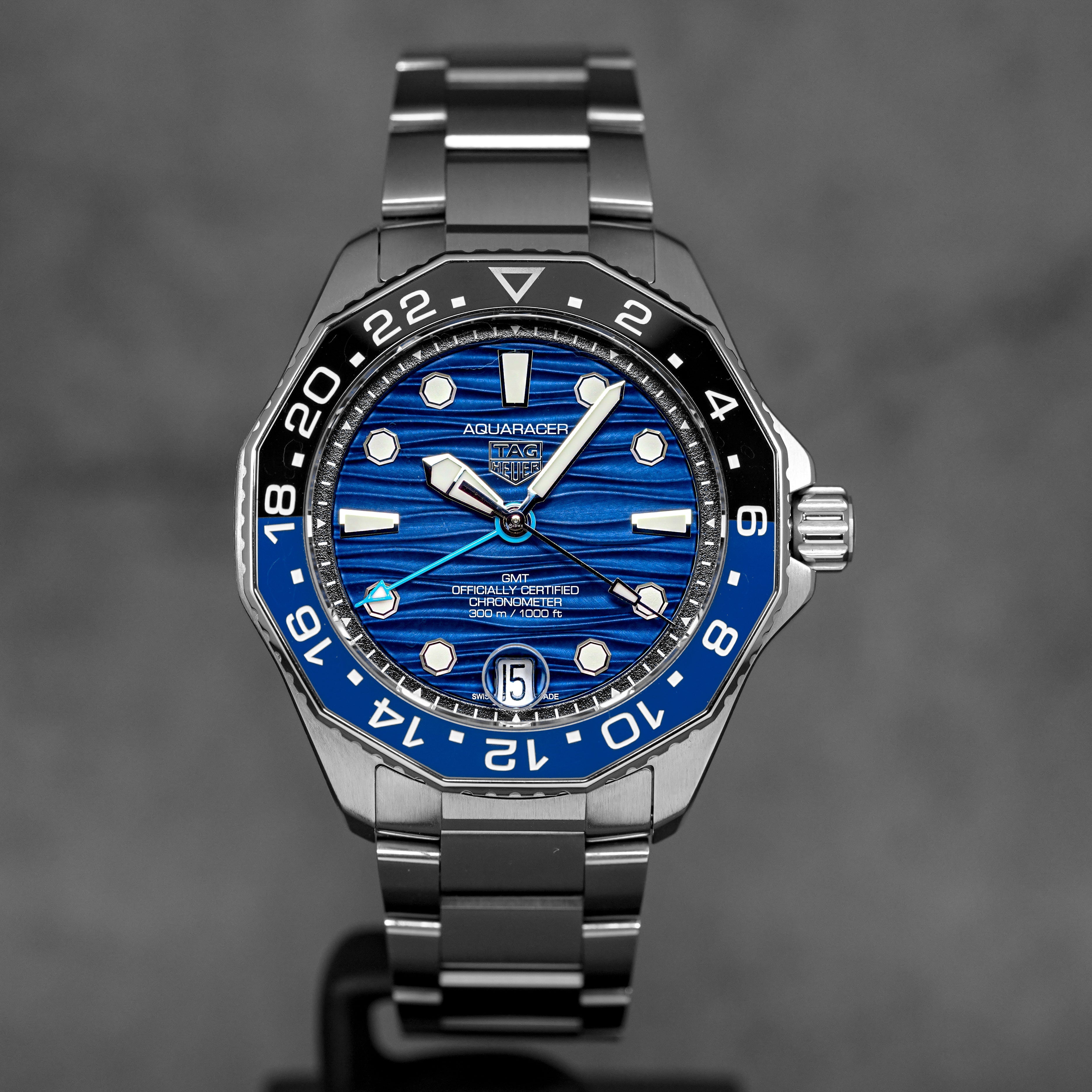 AQUARACER 300 GMT BLUE SUNRAY DIAL (2025)