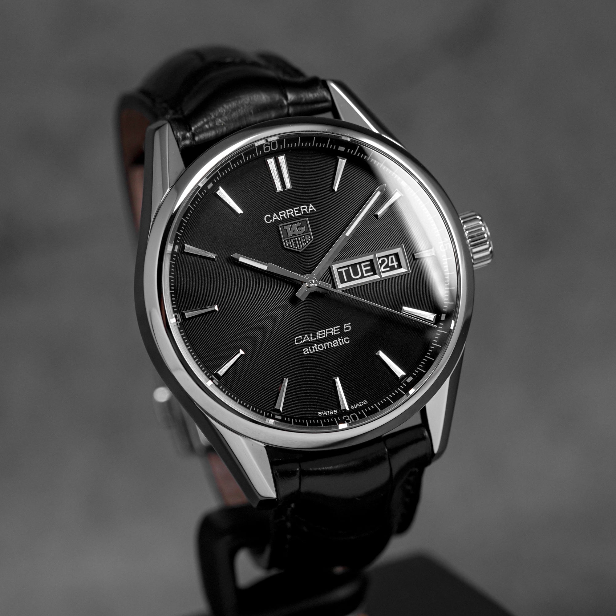 CARRERA CALIBRE 5 DAY-DATE BLACK DIAL LEATHER STRAP (WATCH ONLY)