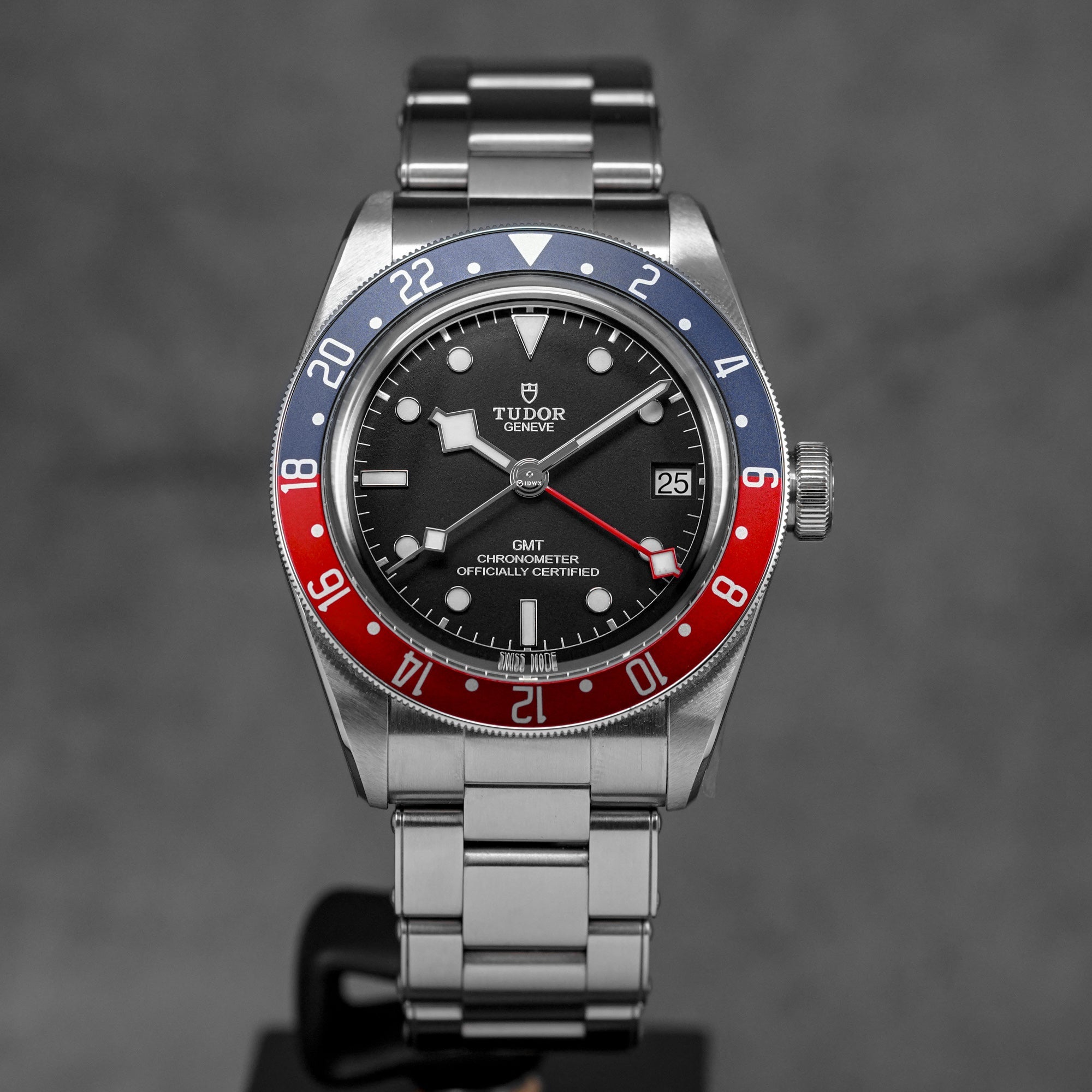 BLACK BAY 41 GMT 'PEPSI' BLACK DIAL (2024)