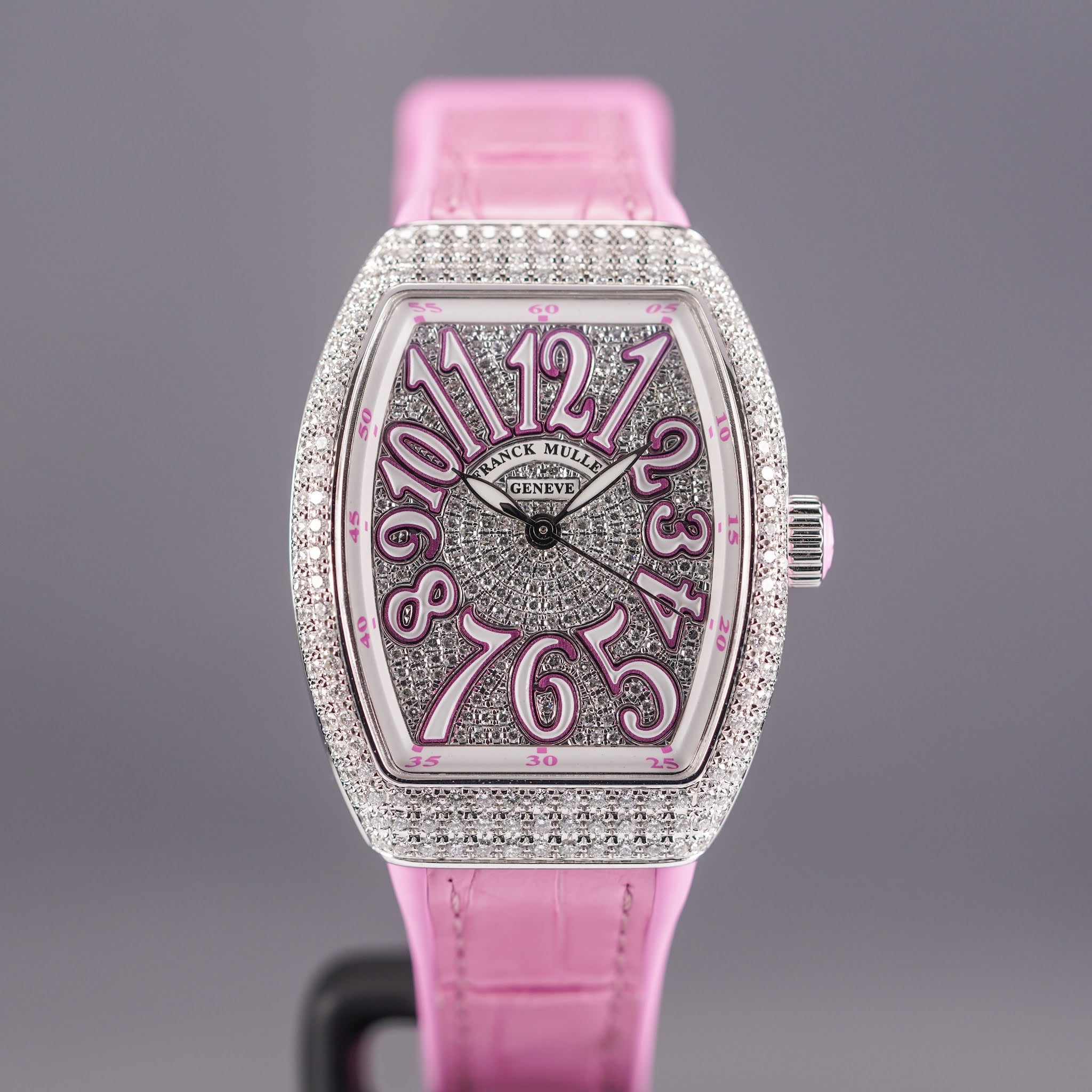 FRANCK MULLER V32 PINK DIAMOND DIAL (2024) – ONELUXE