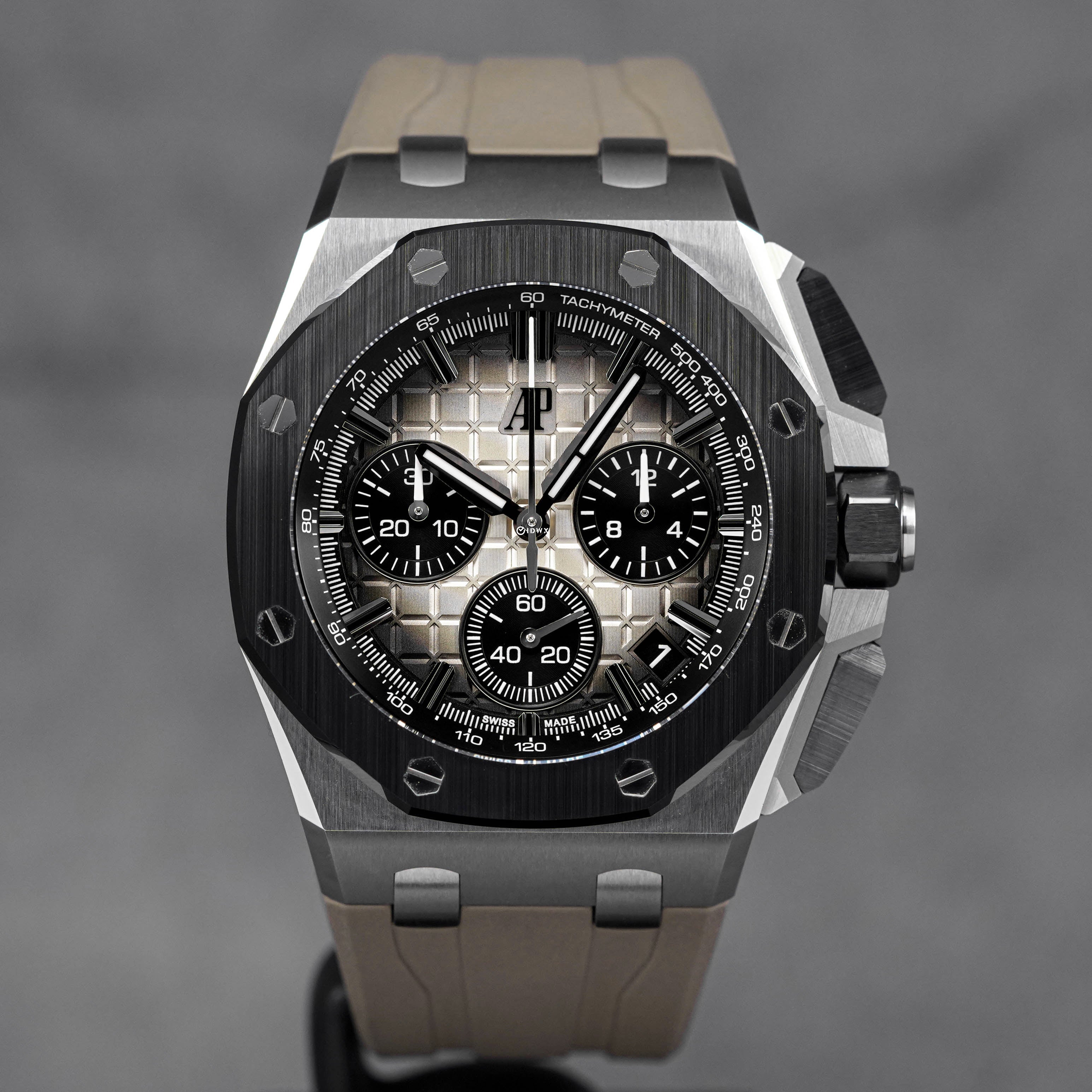 ROYAL OAK OFFSHORE CHRONOGRAPH 43MM TAUPE (2023)
