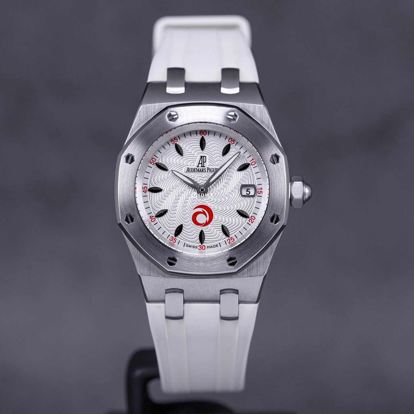 ROYAL OAK 33MM 67610ST 'ALINGHI' WHITE DIAL WITH RUBBER STRAP (2006)