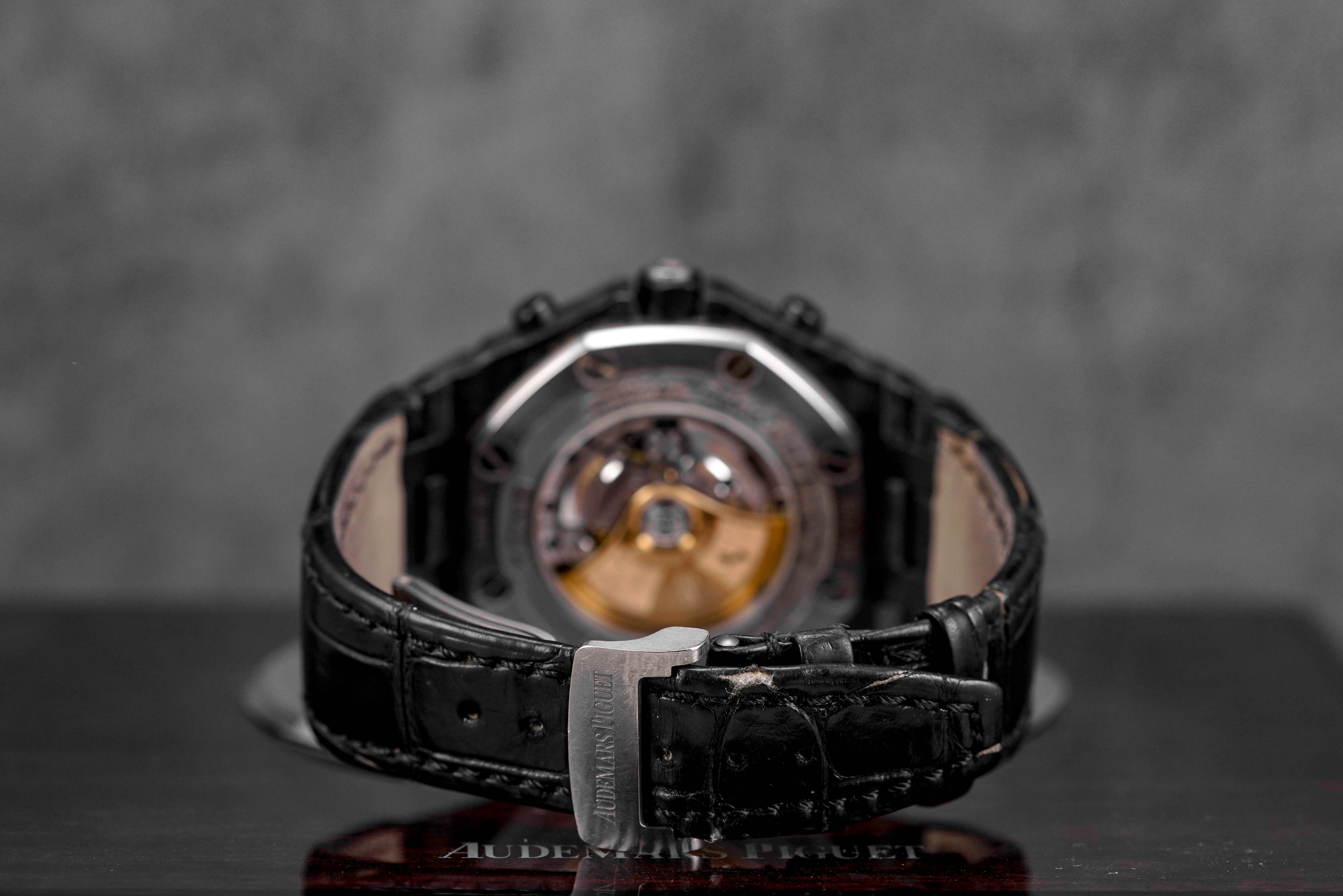 ROYAL OAK OFFSHORE CHRONOGRAPH 42MM 'GINZA 7' FORGED CARBON CERAMIC BEZEL  LIMITED EDITION (2013)