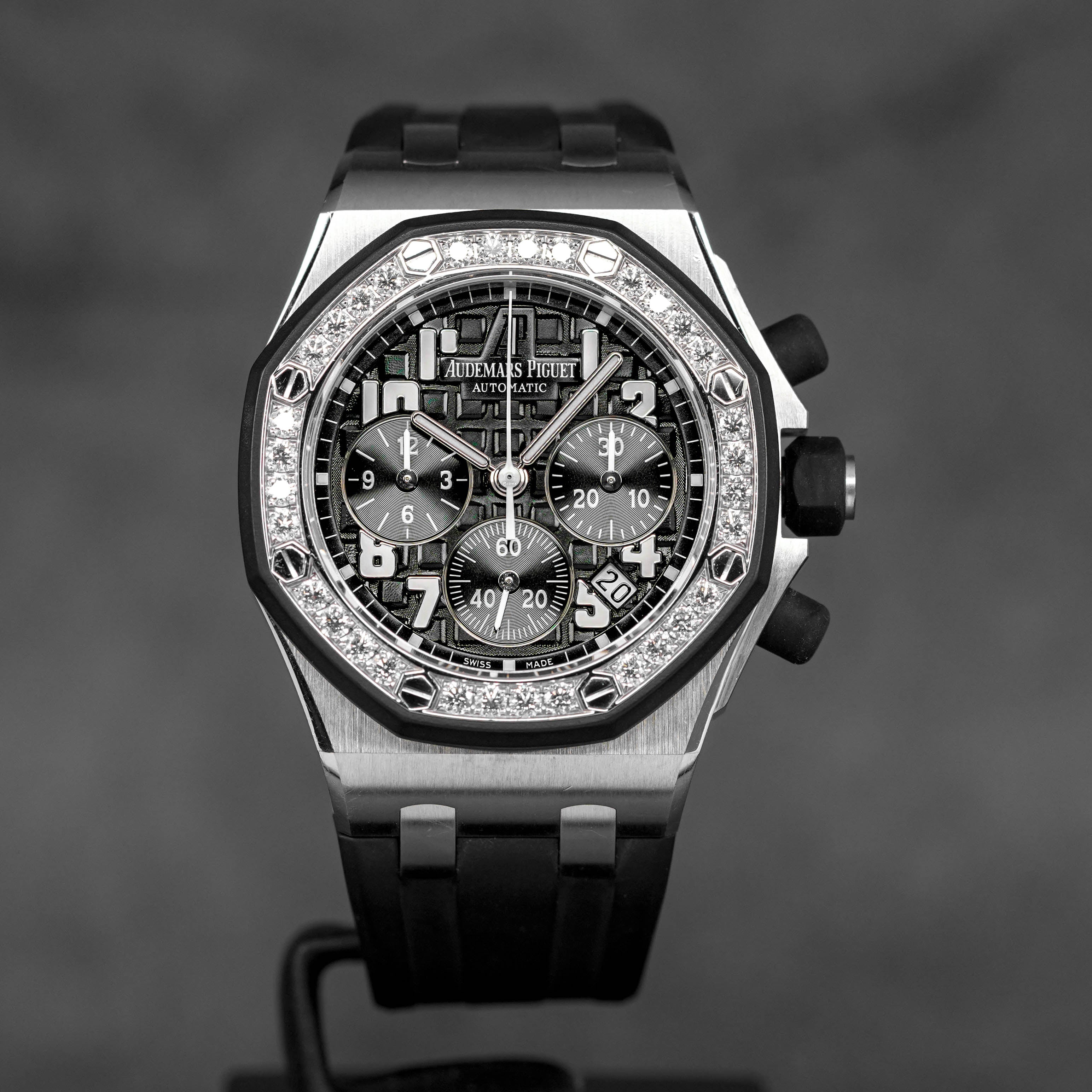 ROYAL OAK OFFSHORE CHRONOGRAPH 37MM BLACK DIAL DIAMOND BEZEL (2014)