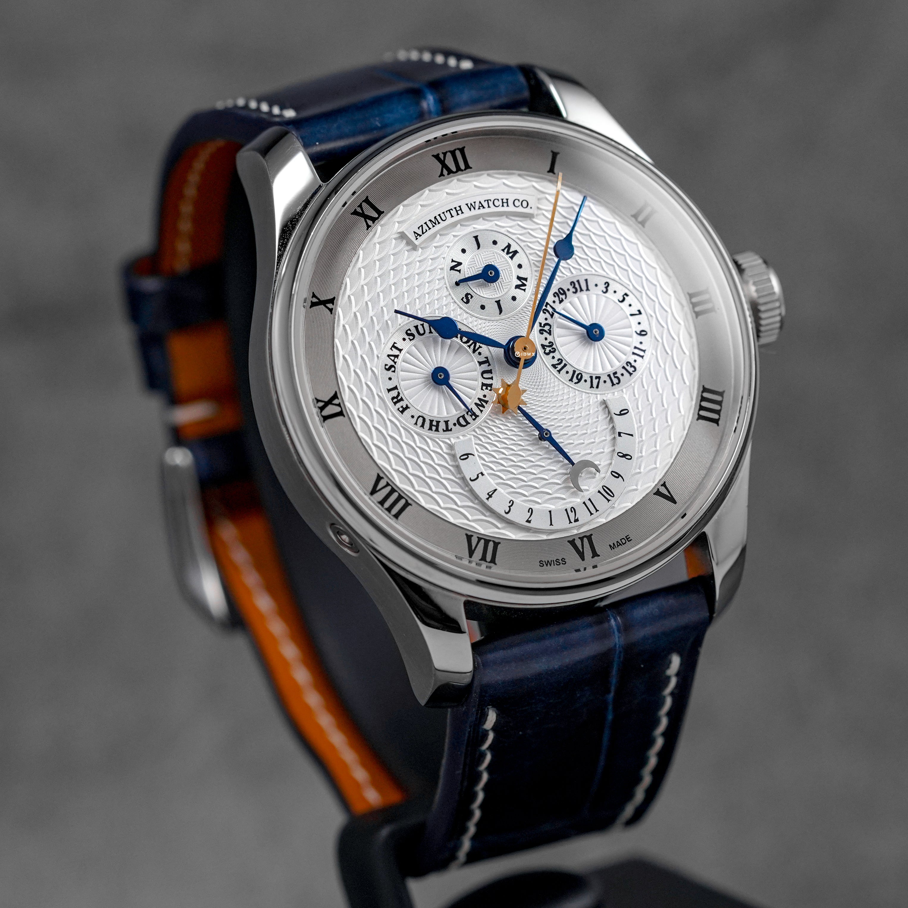 ROUND-1 CALENDRIER SILVER DIAL (WATCH ONLY)